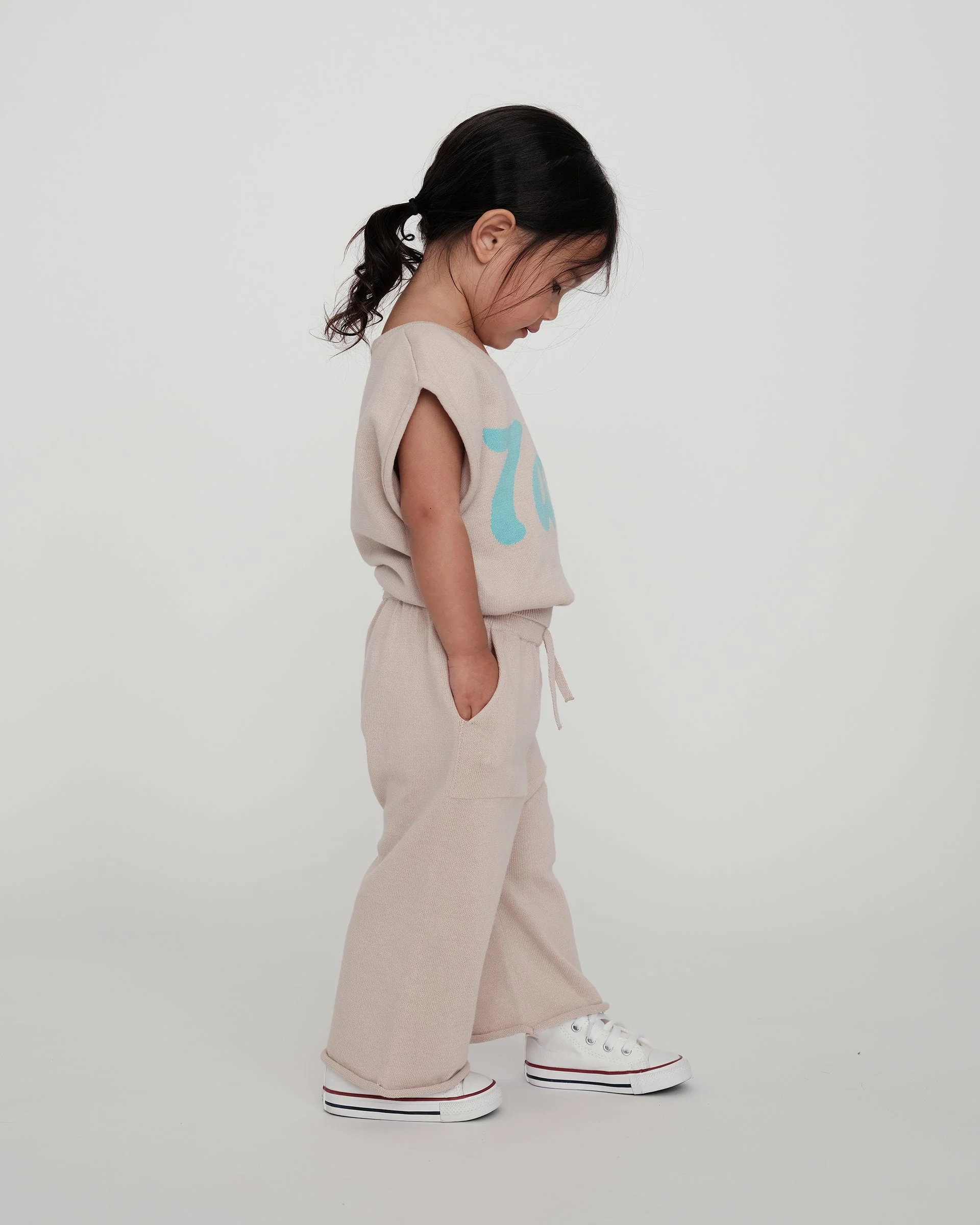 7AM Logo Boxy V-Neck Vest | Oat - Image 4