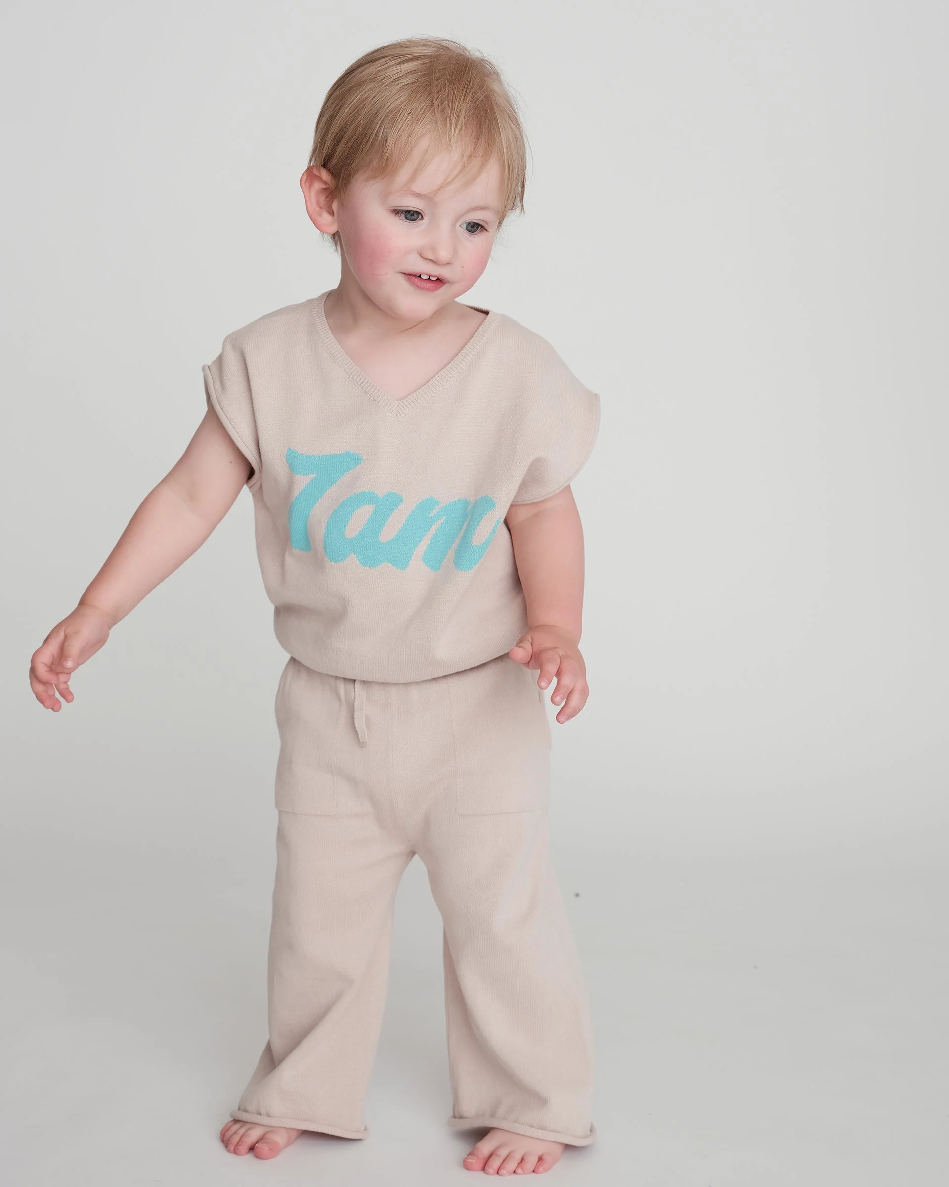 7AM Logo Boxy V-Neck Vest | Oat - Image 5