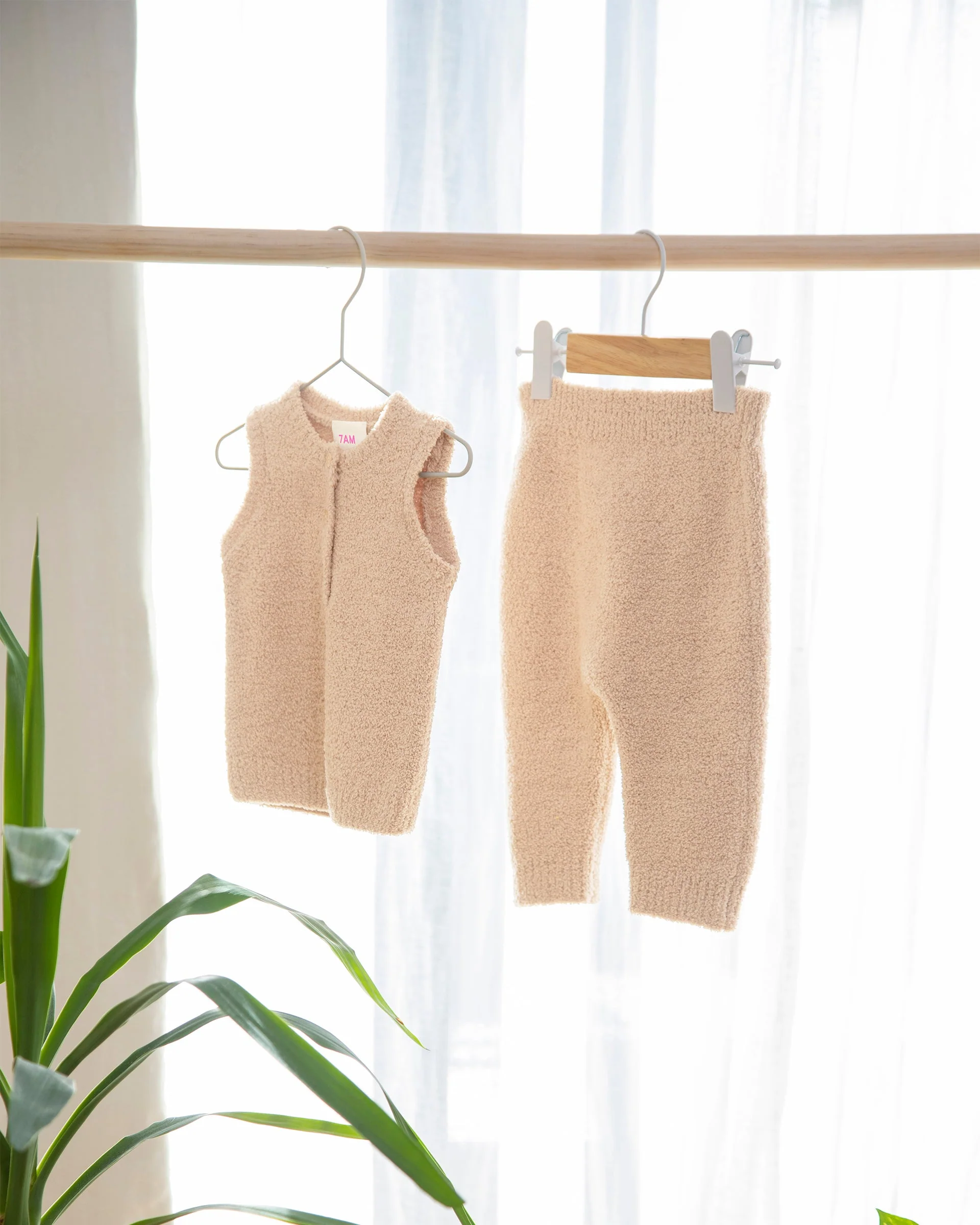 Leggings - Fuzzy | Pecan - Image 7