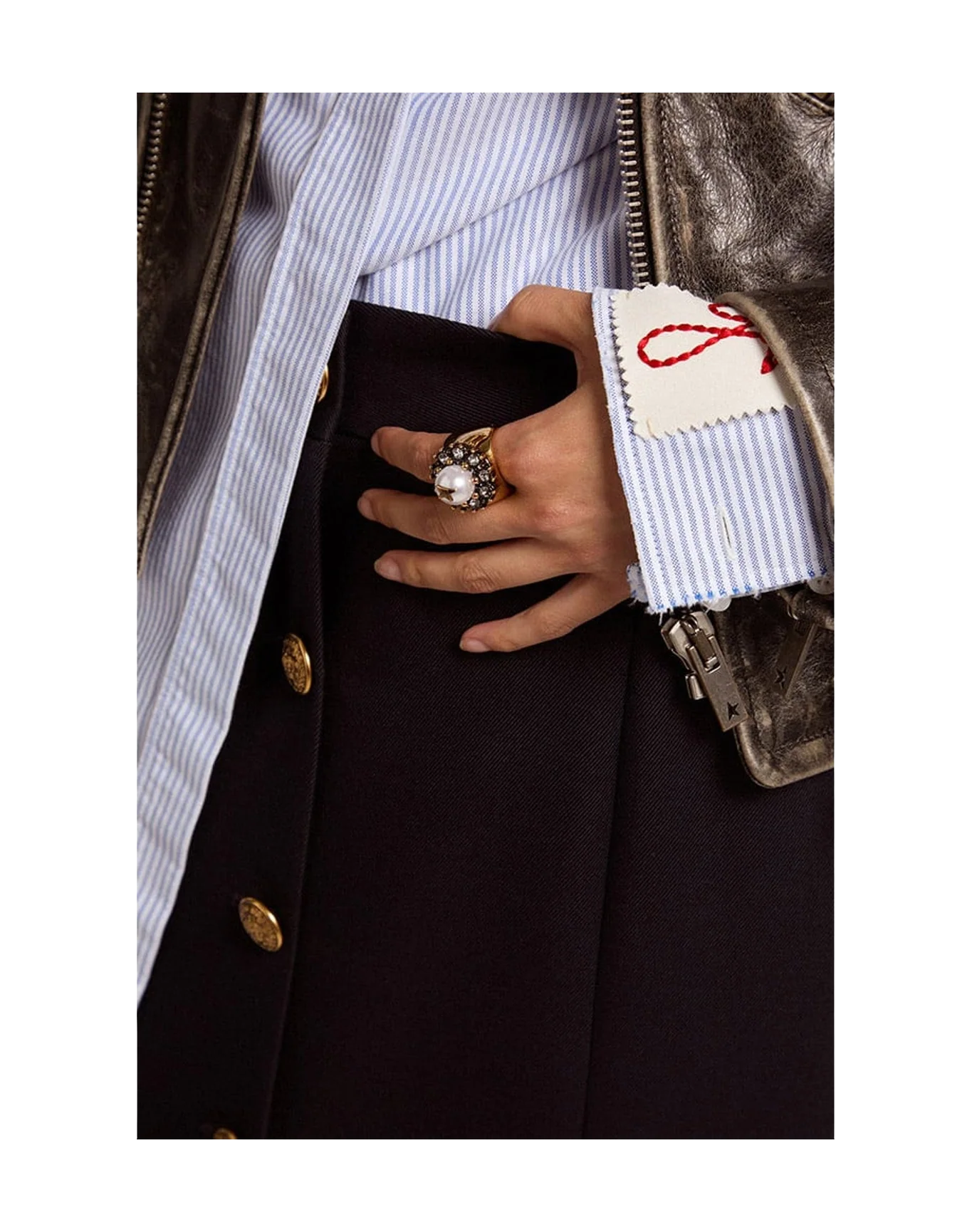 Women | Ring Antique Gold Color with Decorative Bead & Crystals | Antique Gold x White