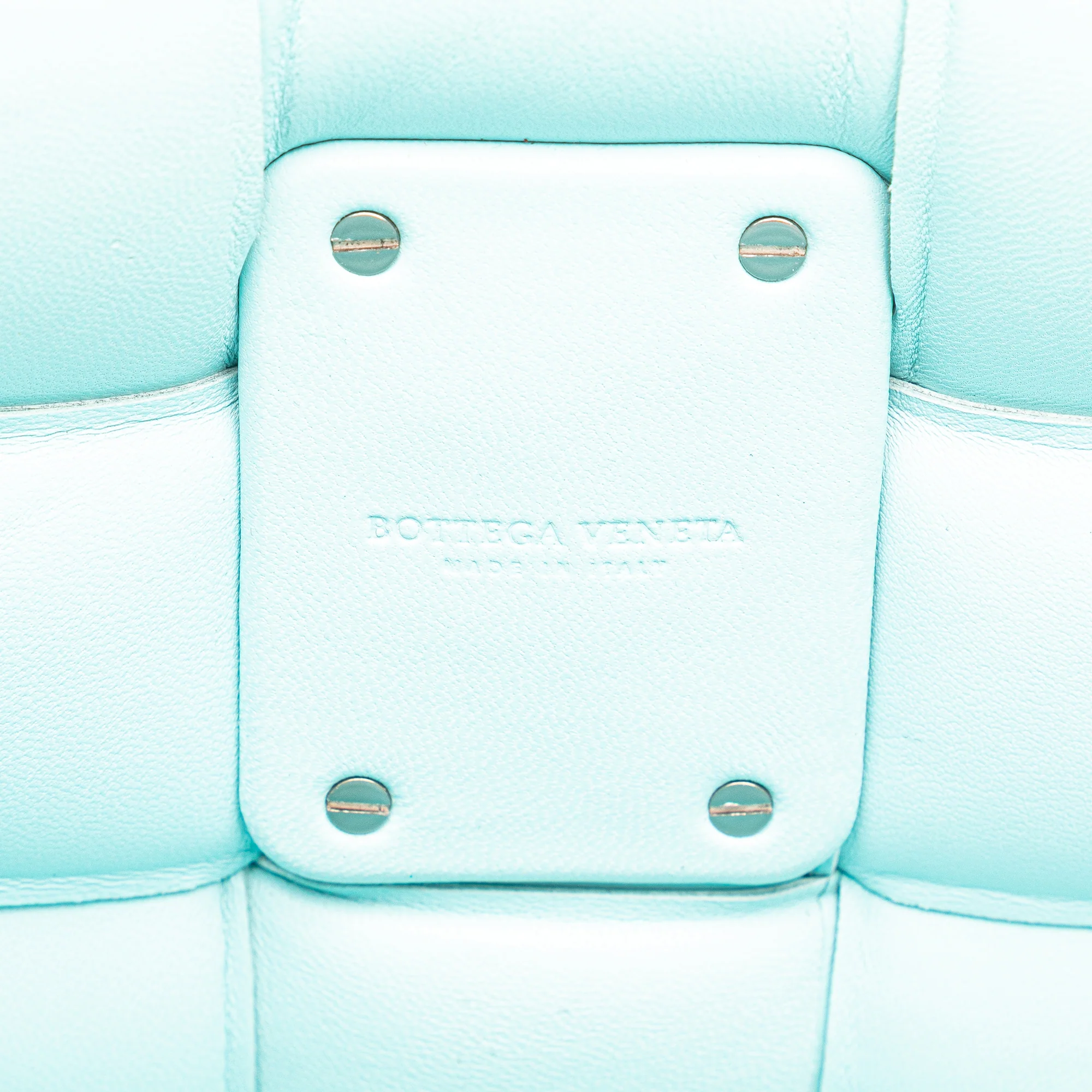 Bottega Veneta | Pre-Owned Large Lambskin Intreccio Padded Tote | Blue/Light Blue - Image 9