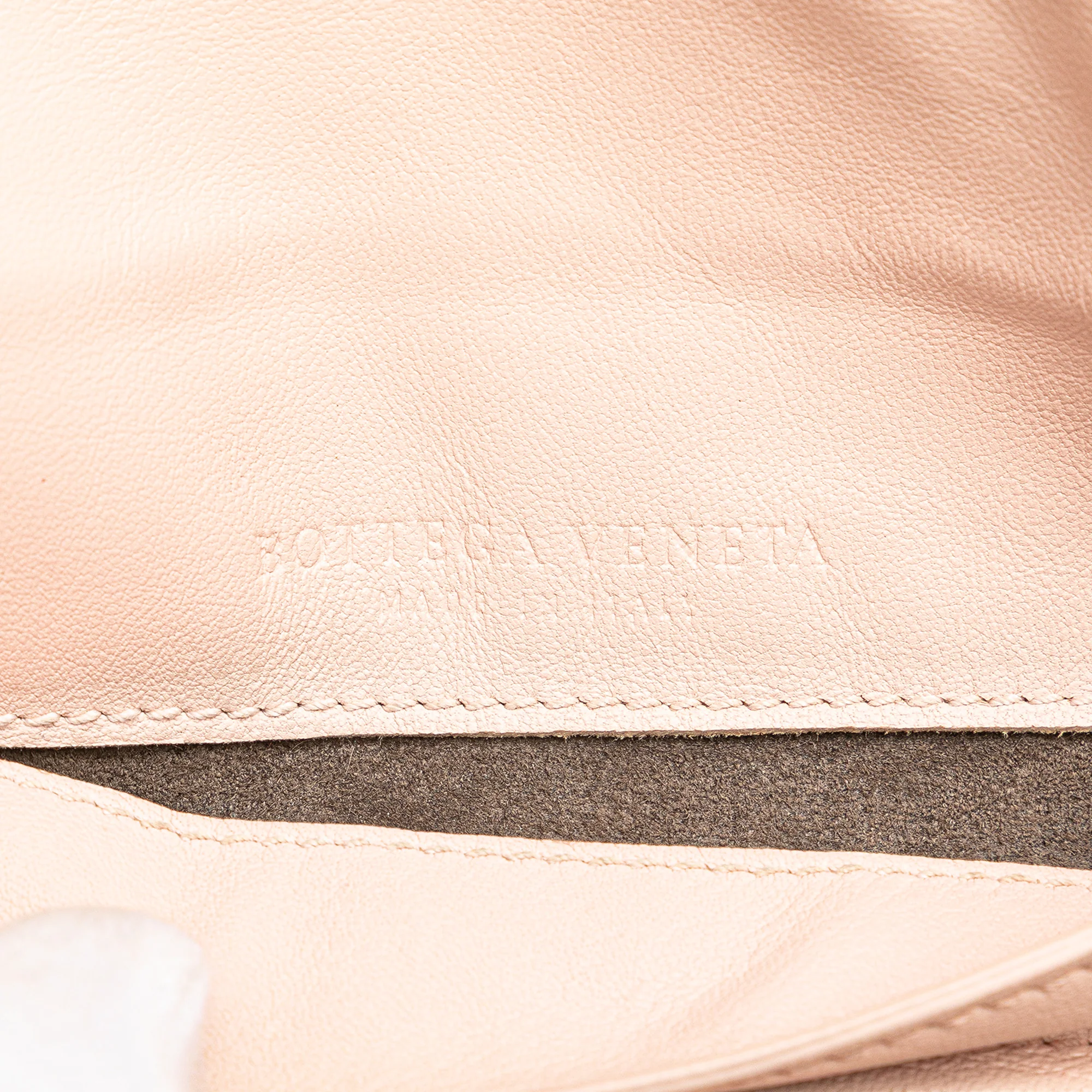 Bottega Veneta | Pre-Owned Leather Intrecciato Chain Flap Crossbody | Pink/Light Pink - Image 10