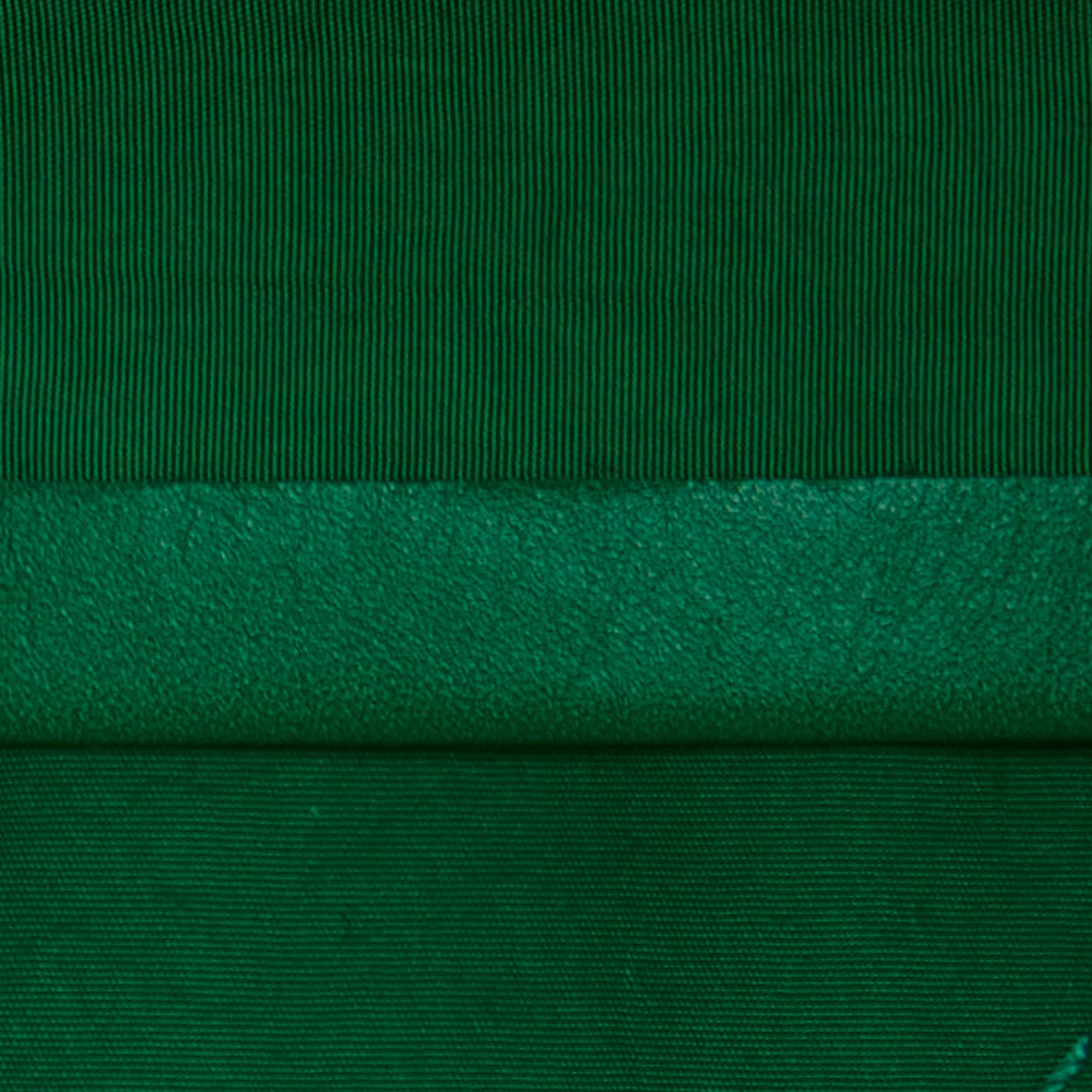 Bottega Veneta | Pre-Owned Maxi Paper Calfskin Intrecciato Cassette Crossbody | Green - Image 3