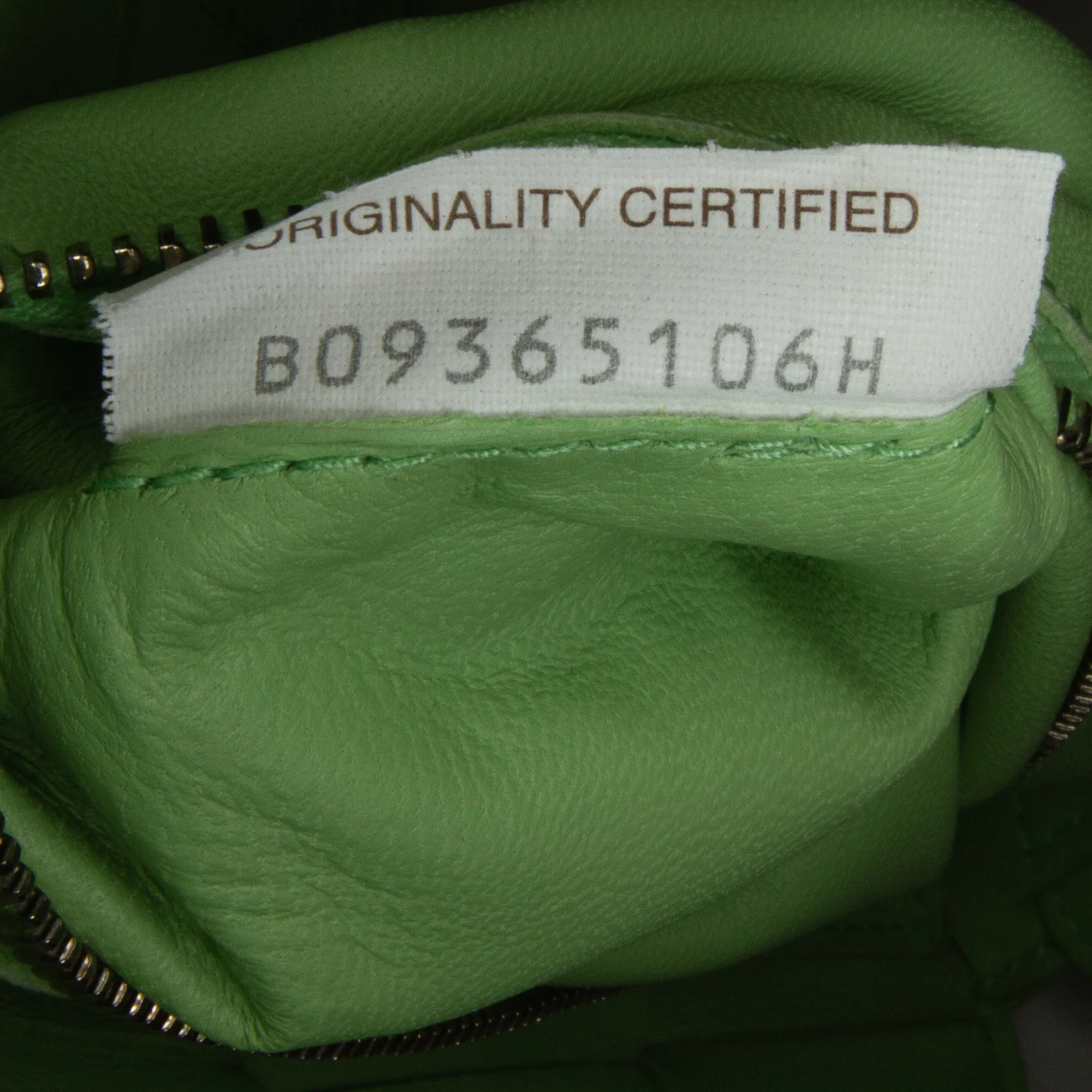 Bottega Veneta | Pre-Owned Nappa Intrecciato Cassette Crossbody | Green/Light Green - Image 12