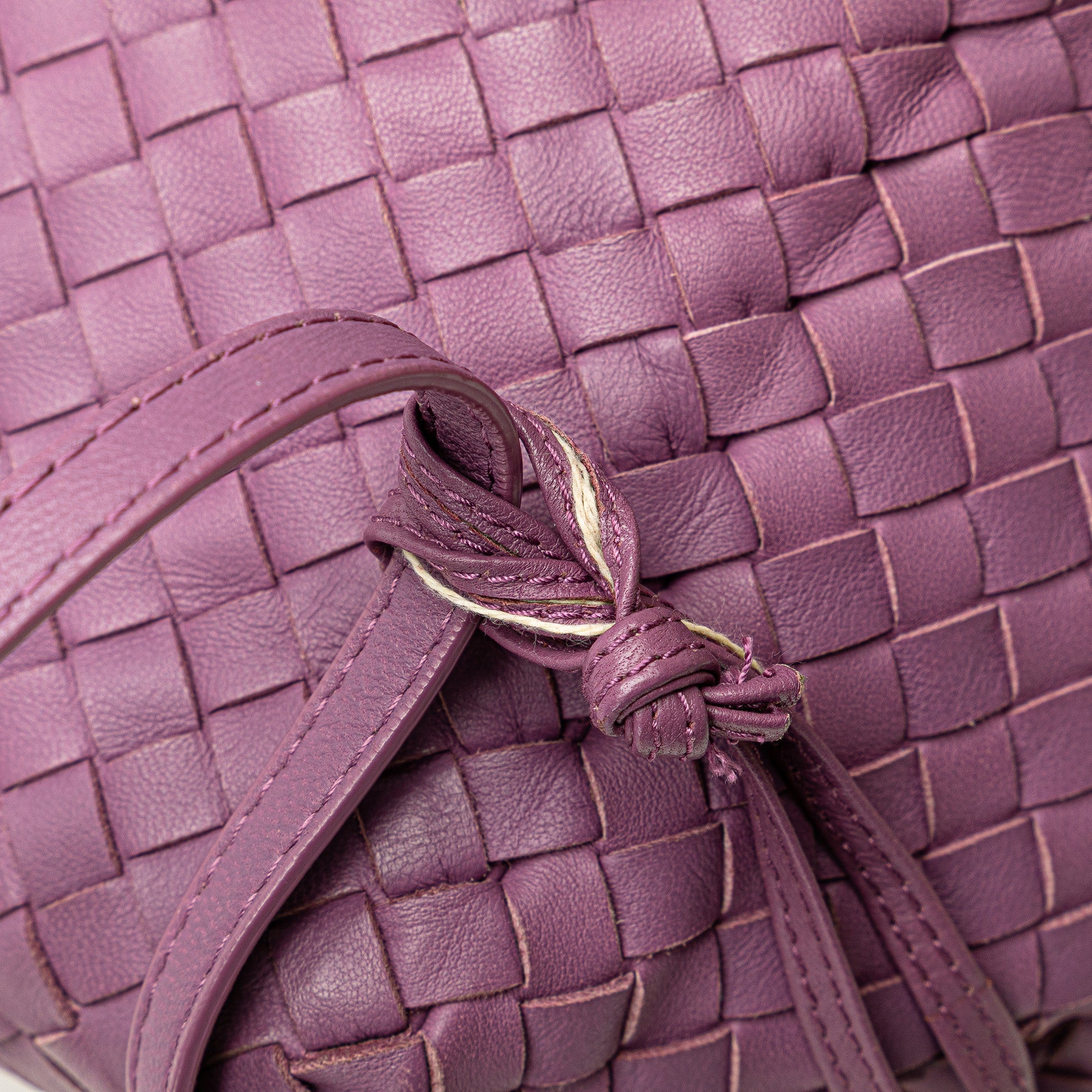 Bottega Veneta | Pre-Owned Nappa Intrecciato Cube Crossbody | Purple - Image 10