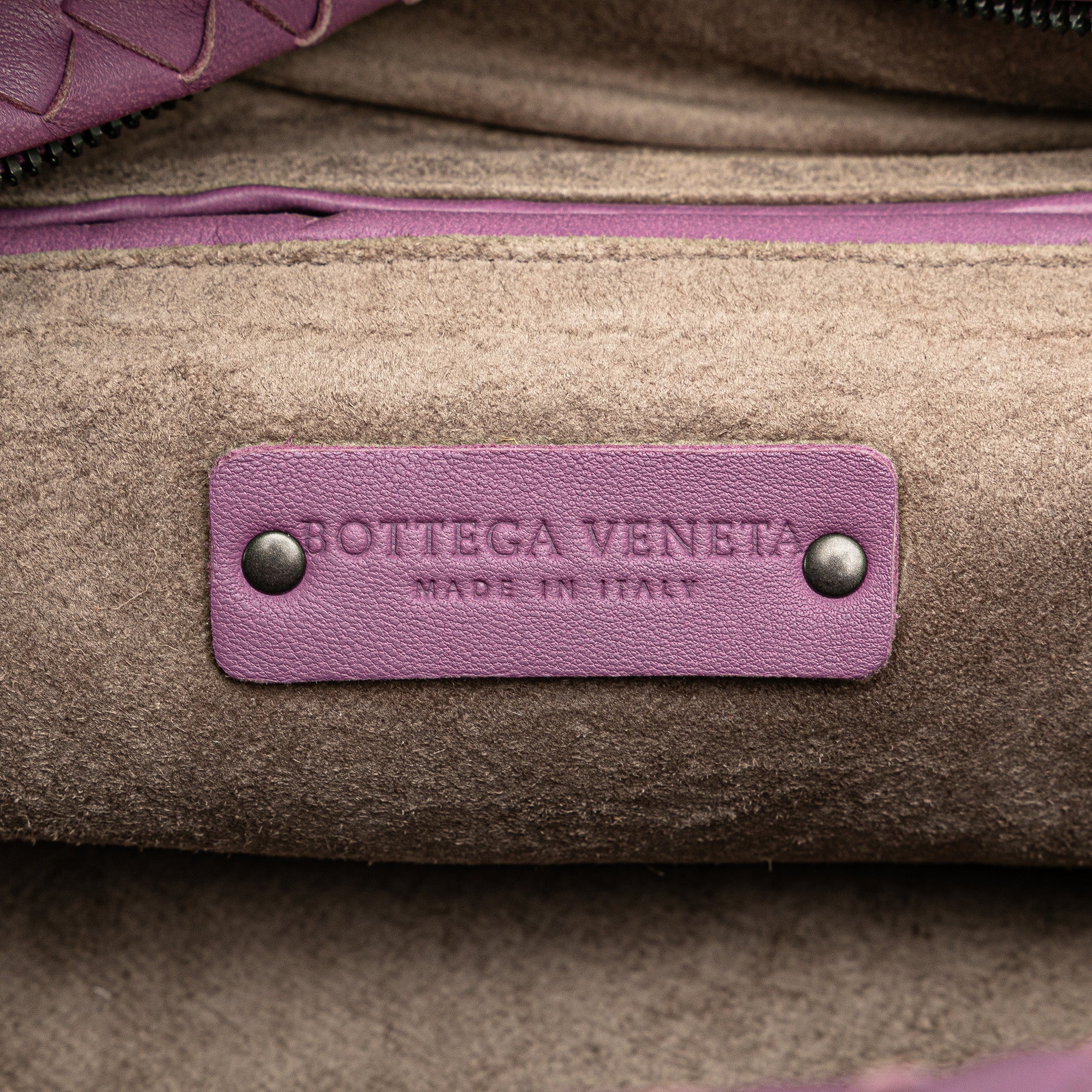 Bottega Veneta | Pre-Owned Nappa Intrecciato Cube Crossbody | Purple - Image 8