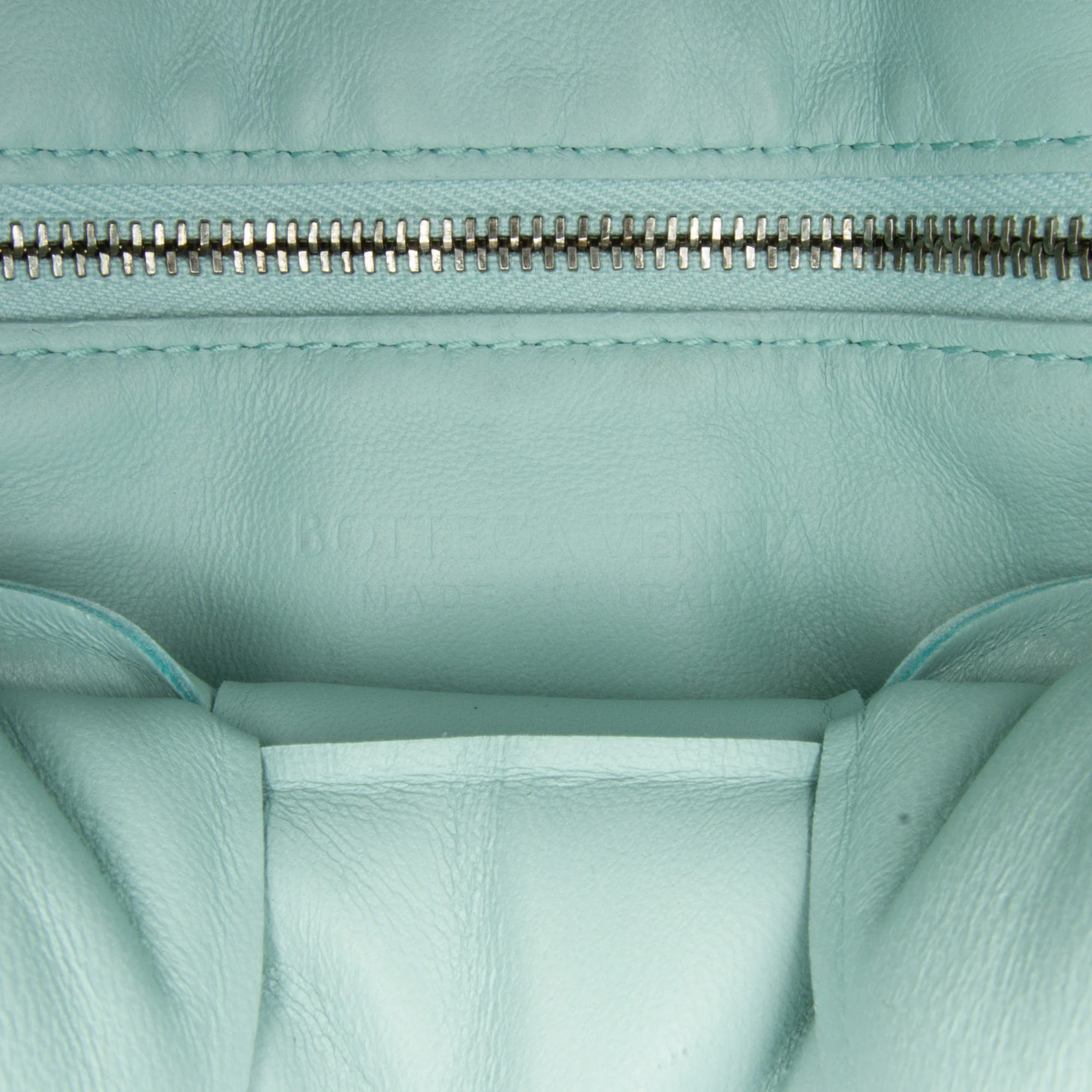 Bottega Veneta | Pre-Owned Nappa Intrecciato Padded Cassette Crossbody - I | Blue/Light Blue - Image 11