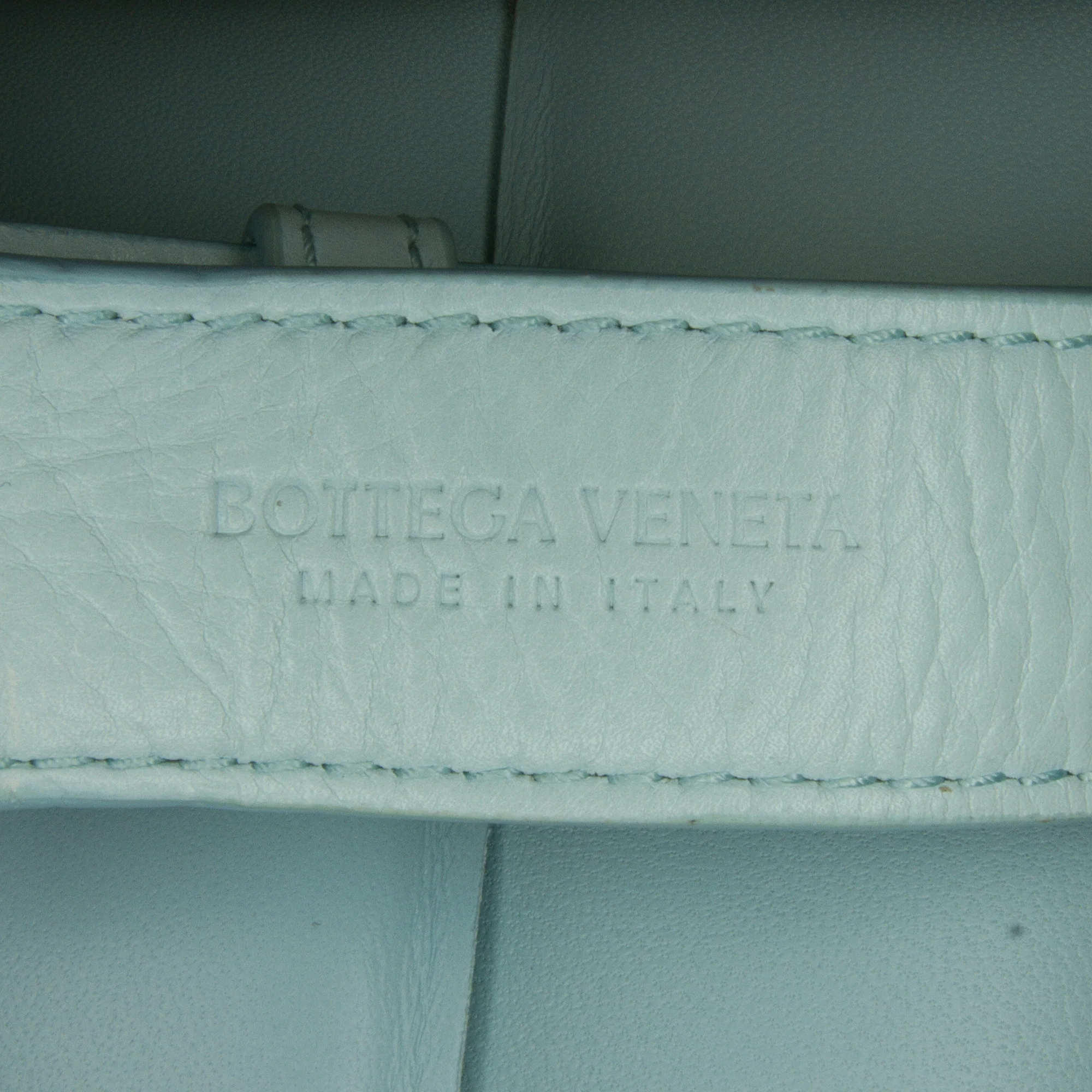 Bottega Veneta | Pre-Owned Nappa Intrecciato Padded Cassette Crossbody - II | Blue/Light Blue - Image 4