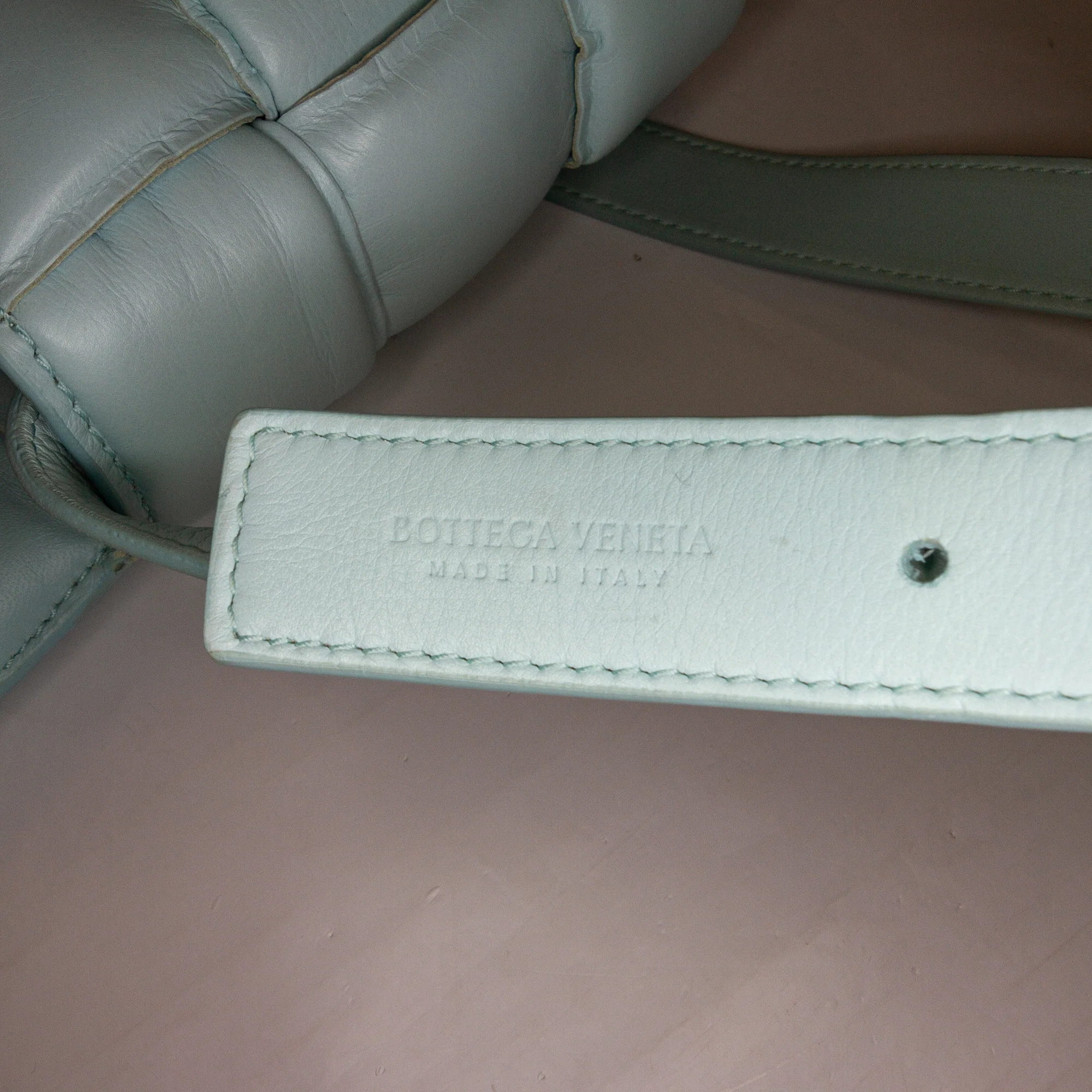 Bottega Veneta | Pre-Owned Nappa Intrecciato Padded Cassette Crossbody - III | Blue/Light Blue - Image 2
