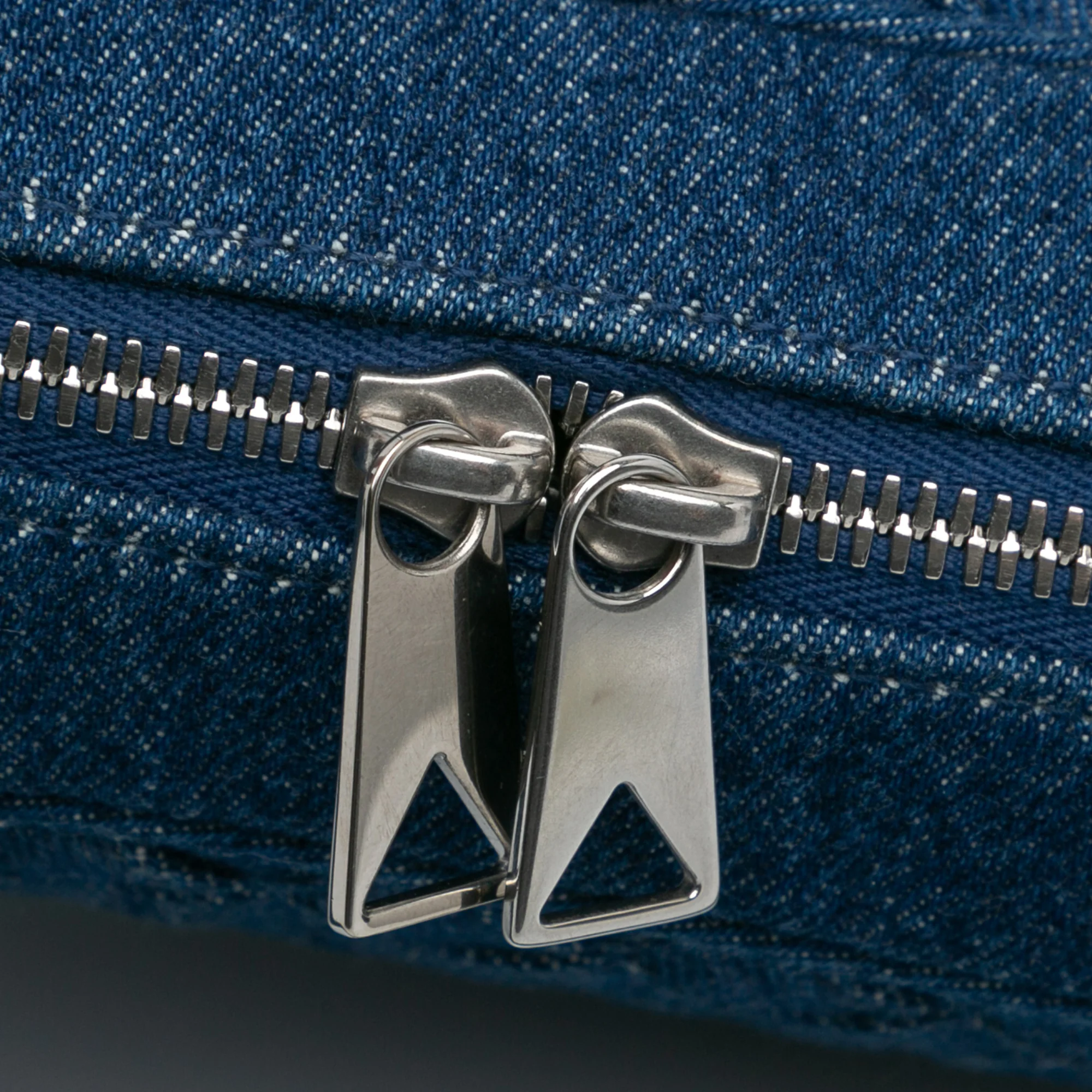 Bottega Veneta | Pre-Owned Small Denim Intreccio Camera Bag | Blue - Image 9