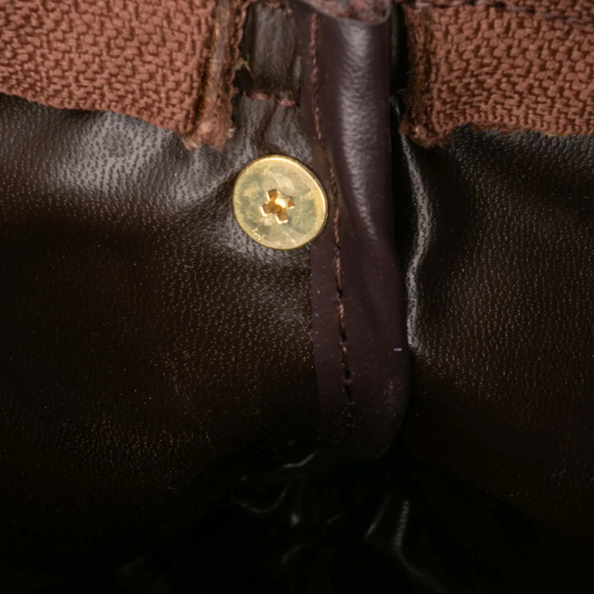 Burberry | Pre-Owned Haymarket Check Canvas Crossbody | Beige - Image 9