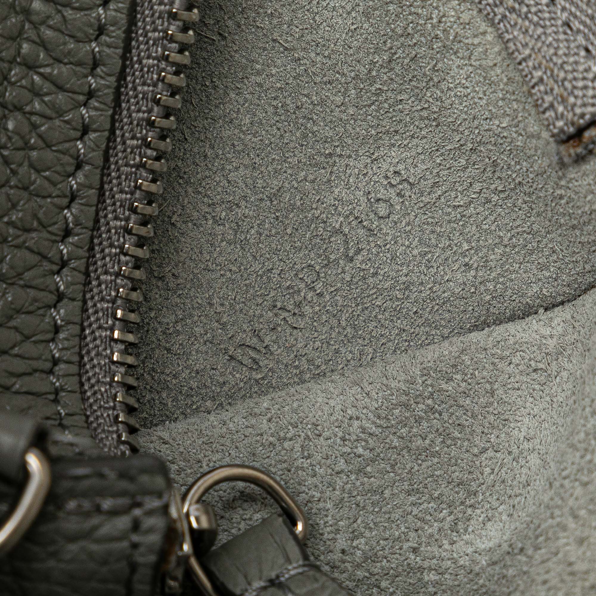 Celine | Pre-Owned Leather Big Bag Bucket - I | Beige - Image 13
