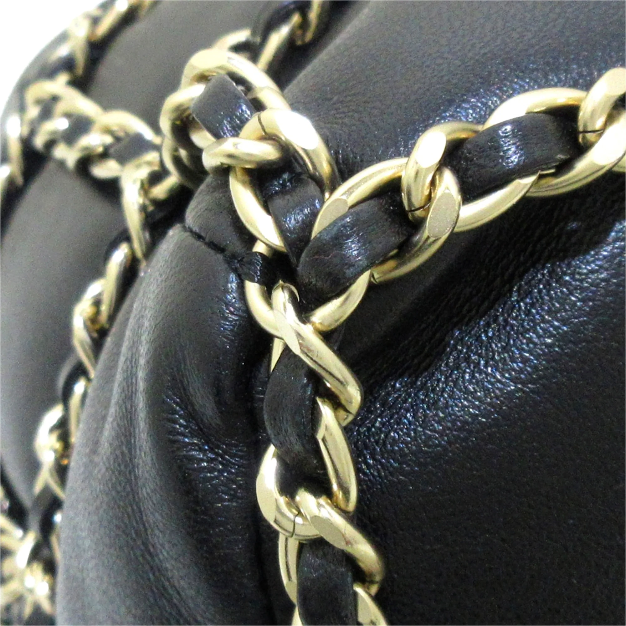 Chanel | Pre-Owned CC Bucket | Black - Image 15