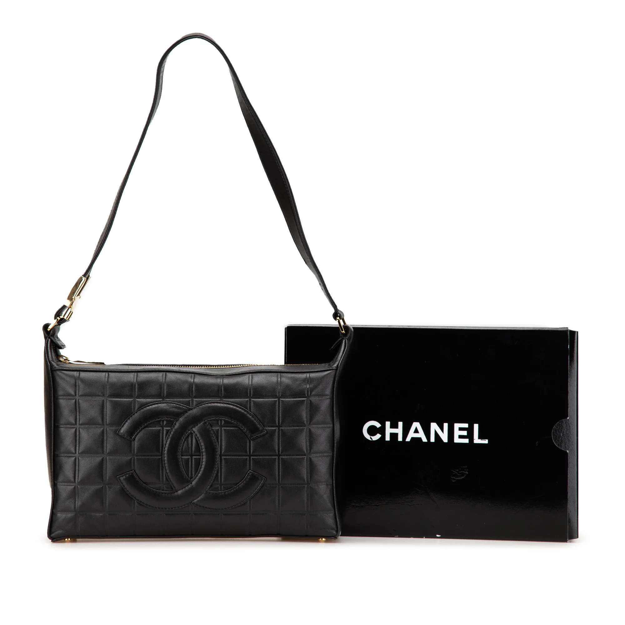 Chanel | Pre-Owned CC Choco Bar Lambskin Shoulder Bag | Black - Image 4