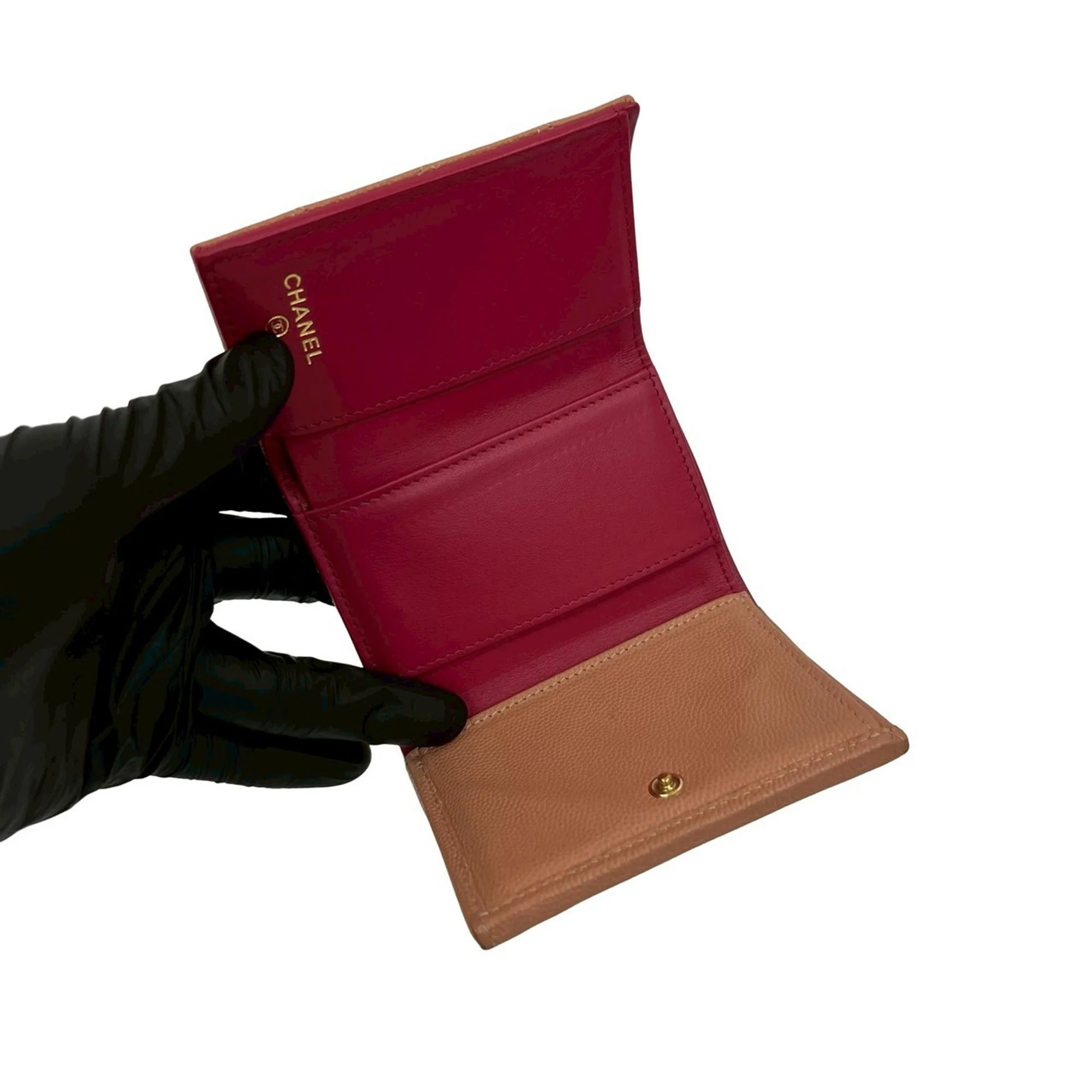 Chanel | Pre-Owned CC Quilted Caviar Trifold Wallet | Brown - Image 6