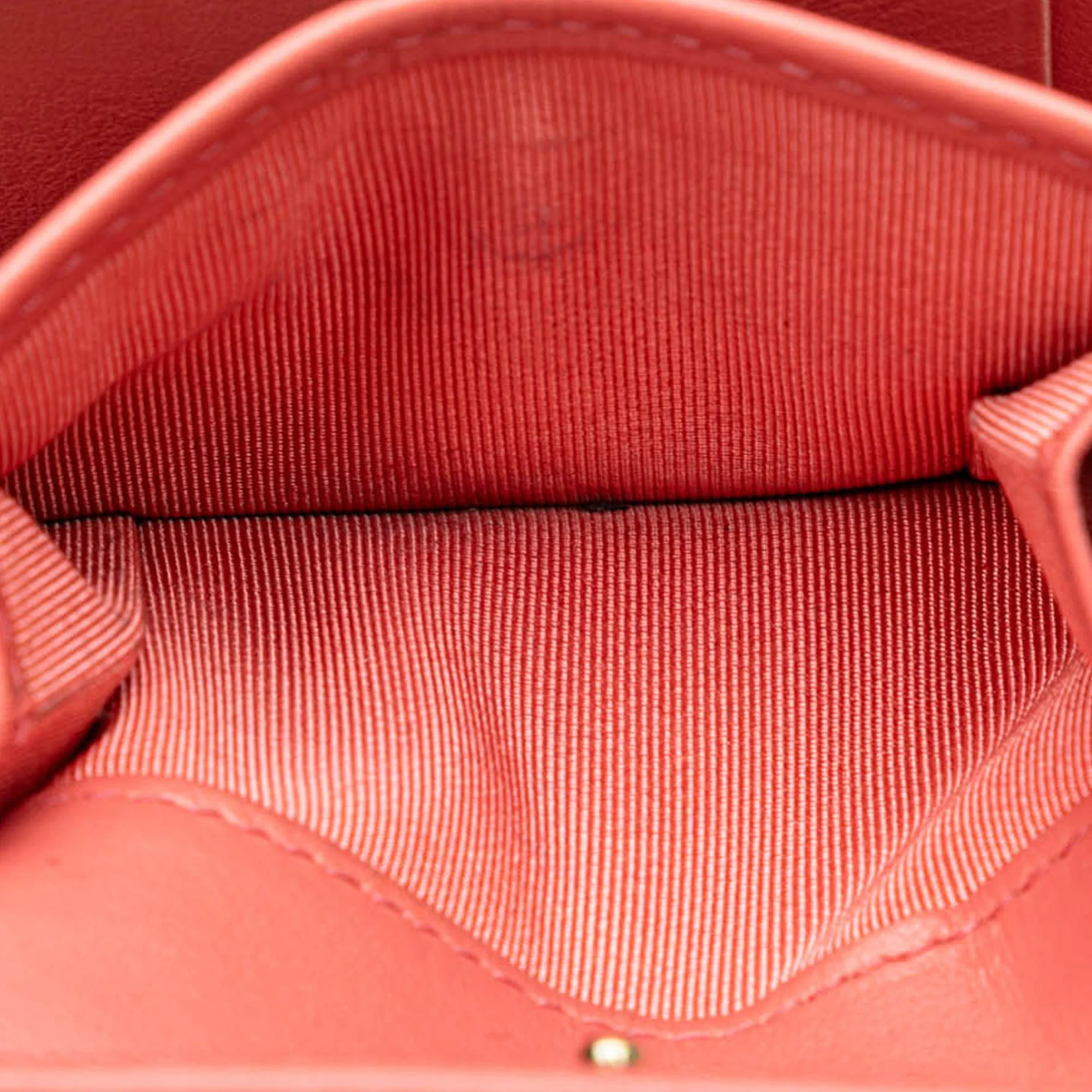Chanel | Pre-Owned CC Quilted Caviar Trifold Wallet | Pink/Salmon - Image 6