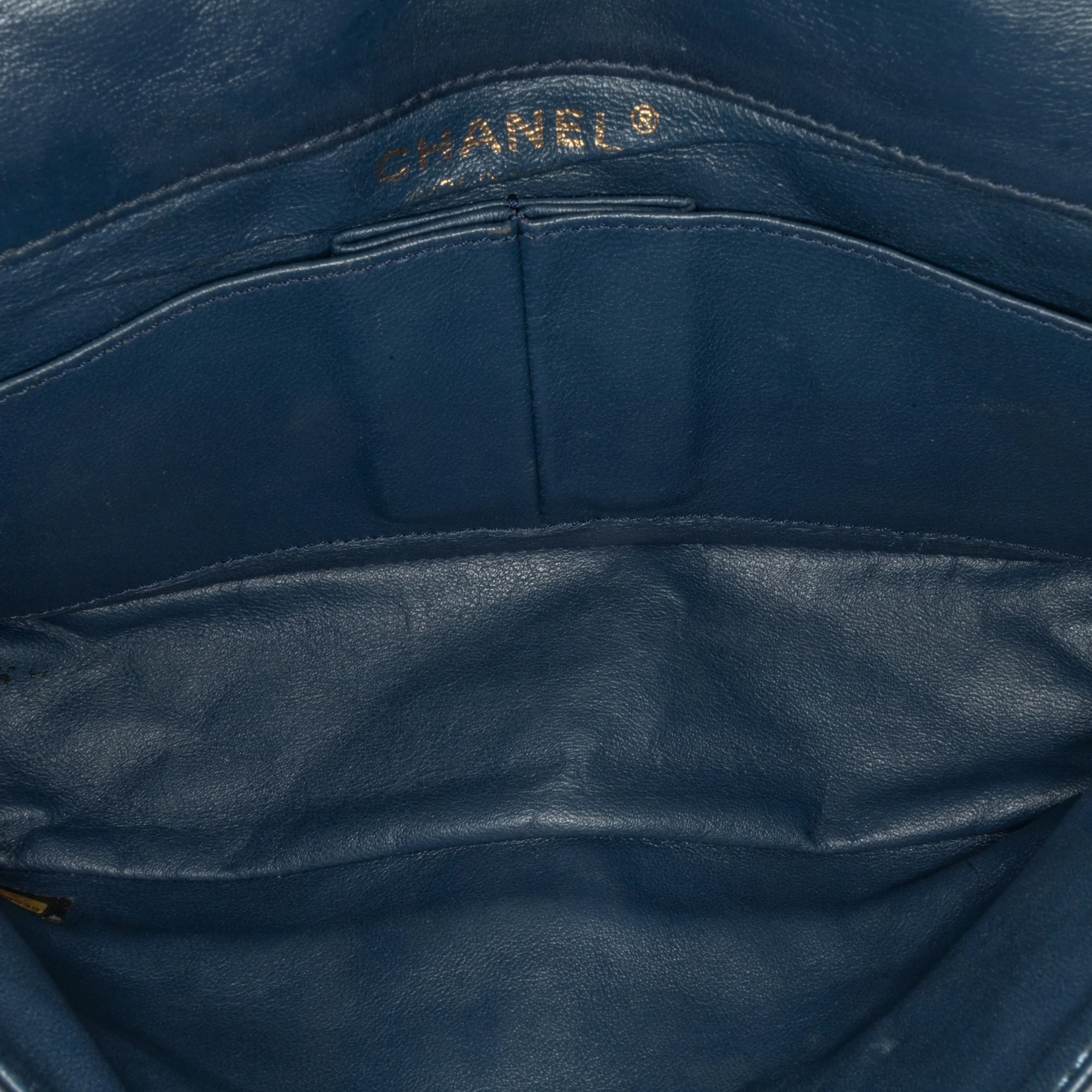 Chanel | Pre-Owned CC Quilted Lambskin Double Flap | Blue/Navy - Image 7