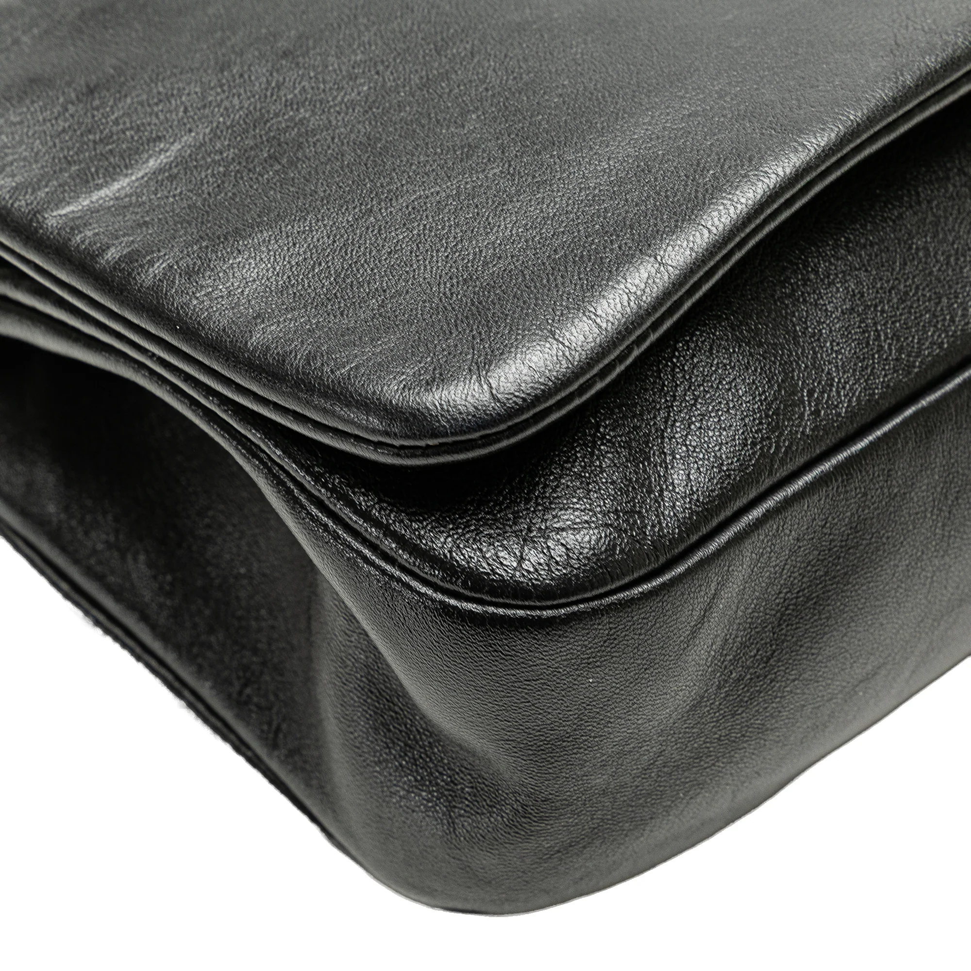 Chanel | Pre-Owned CC Studded Lambskin East West Flap | Black - Image 2