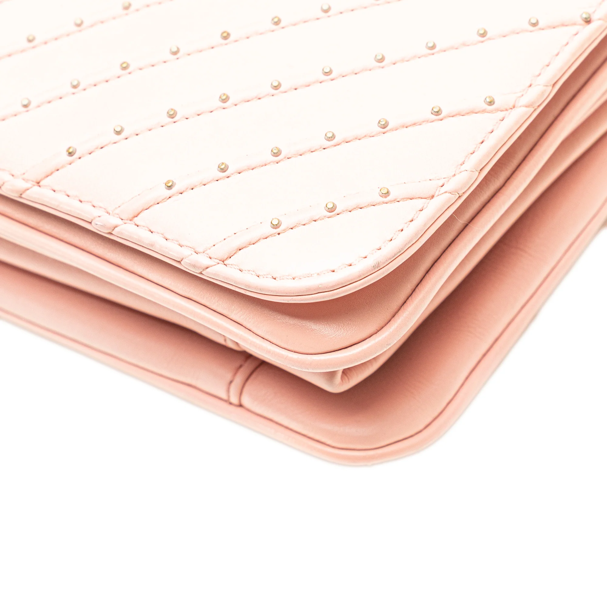 Chanel | Pre-Owned Chevron Calfskin Studded Full Flap | Pink/Light Pink - Image 16