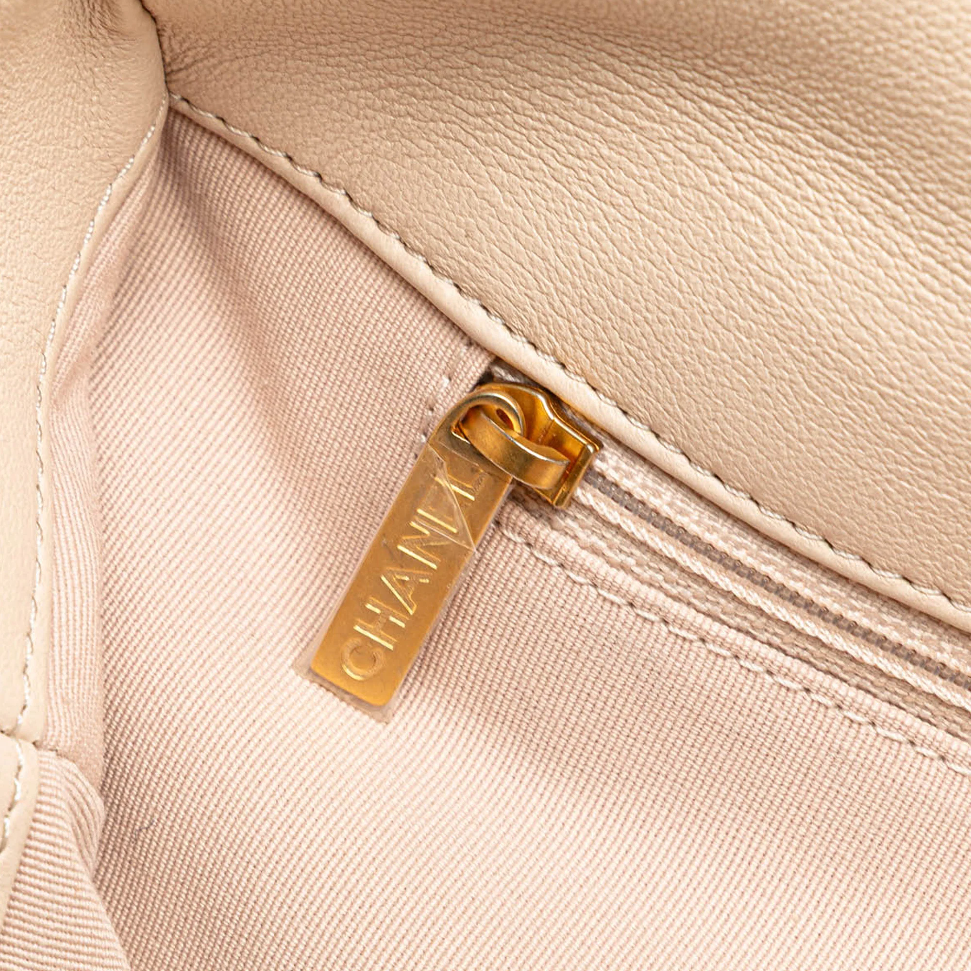 Chanel | Pre-Owned Large Lambskin 19 Flap | Beige - Image 11