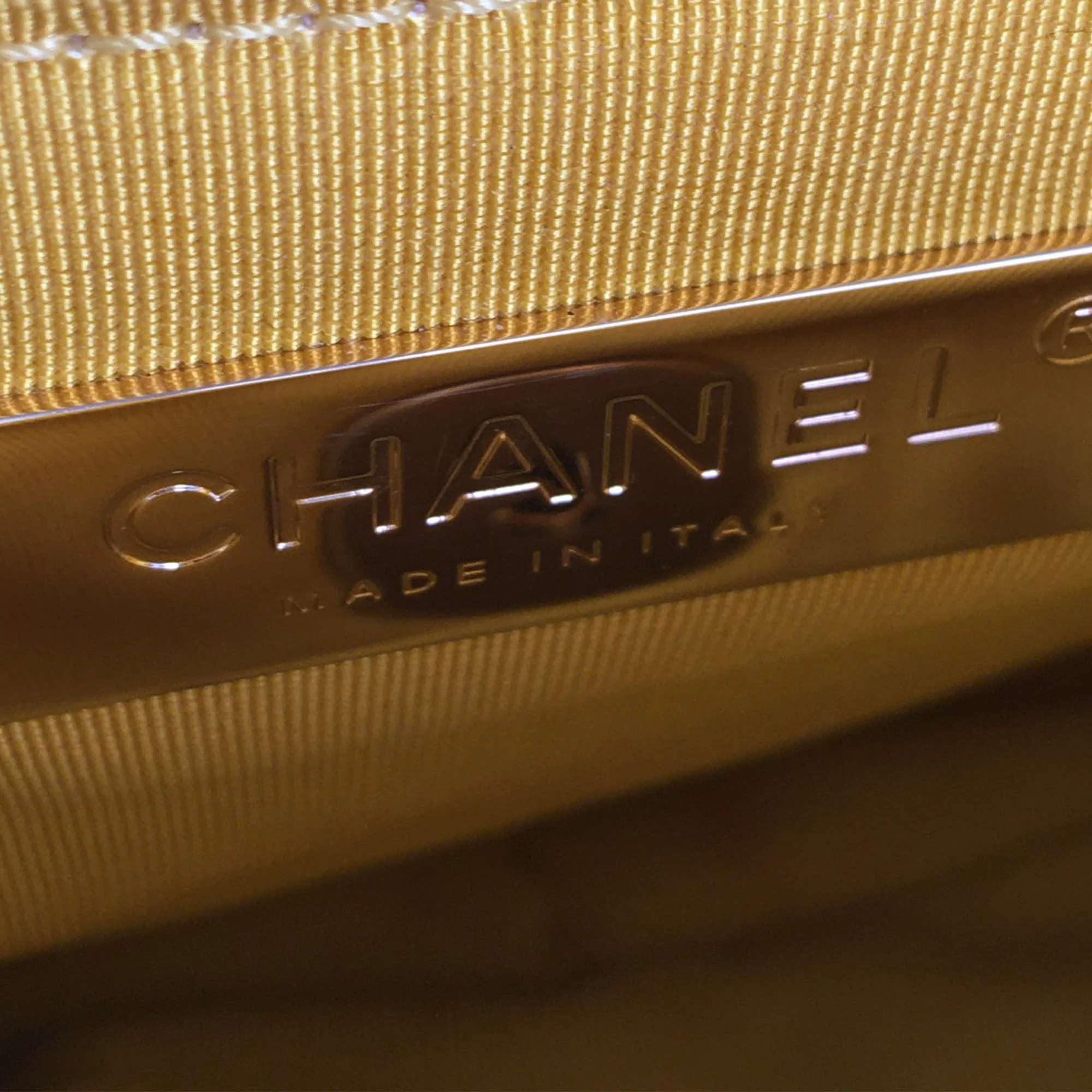 Chanel | Pre-Owned Medium Canvas 19 Flap | Yellow - Image 20