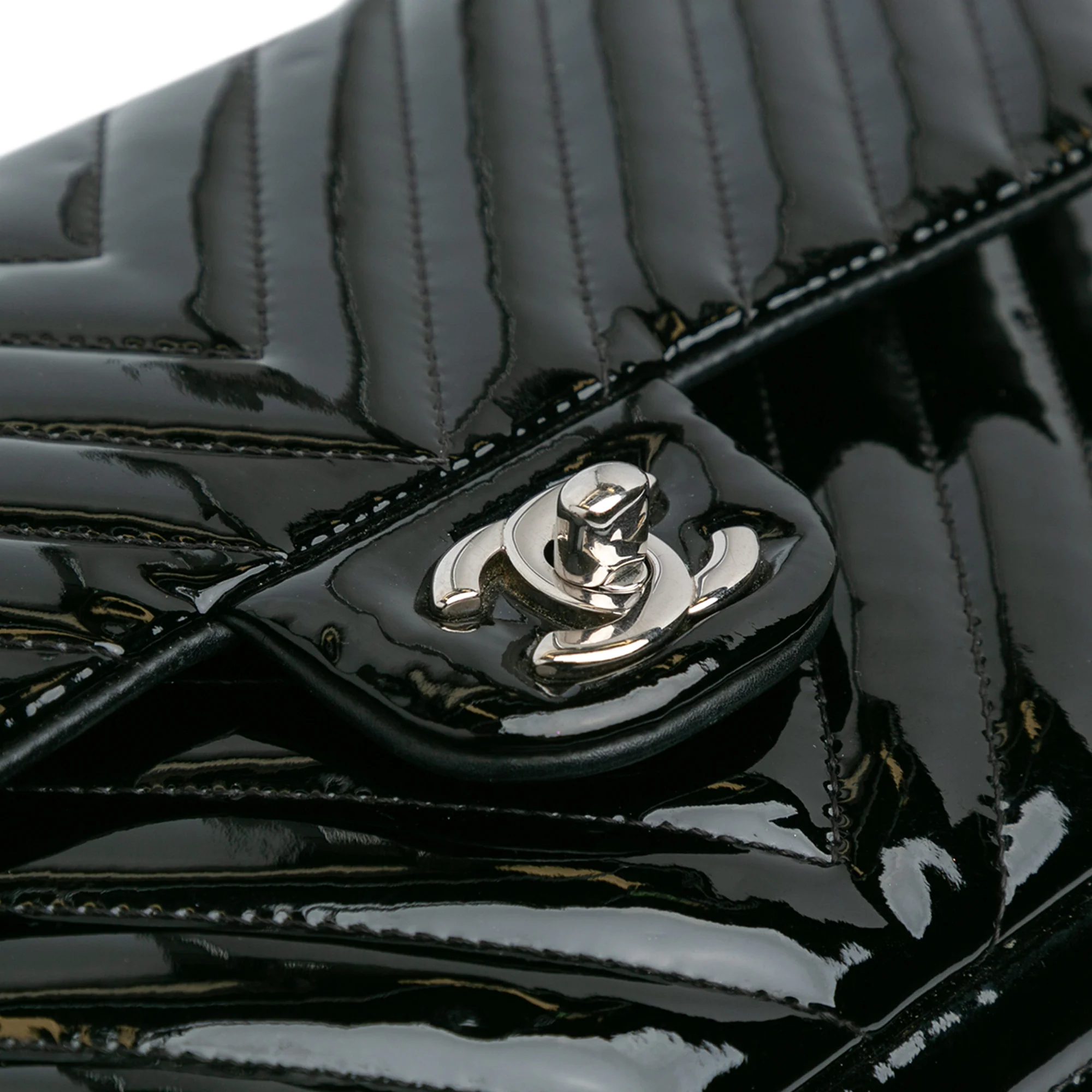 Chanel | Pre-Owned Medium Classic Chevron Patent Double Flap - I | Black - Image 2