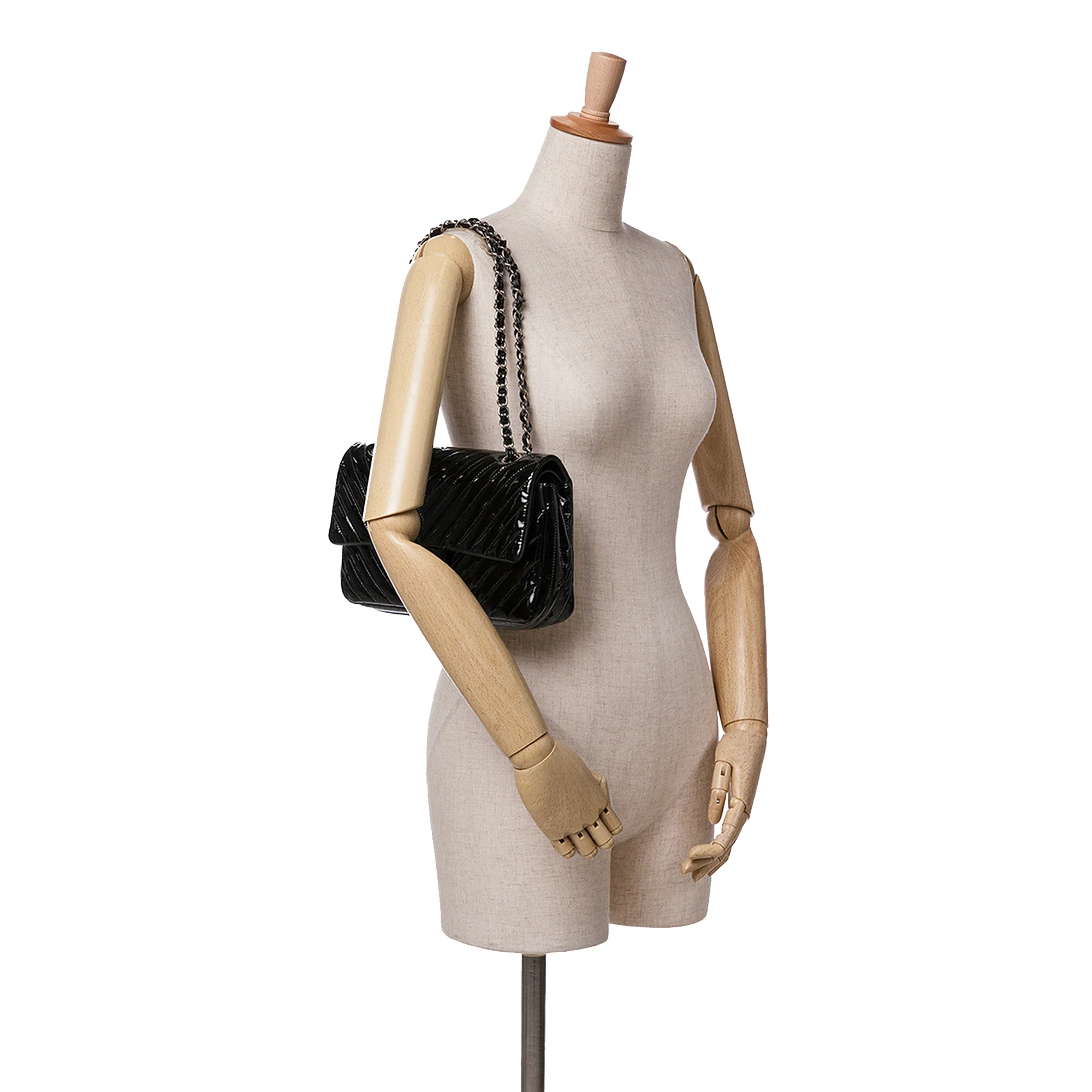 Chanel | Pre-Owned Medium Classic Chevron Patent Double Flap - I | Black - Image 3