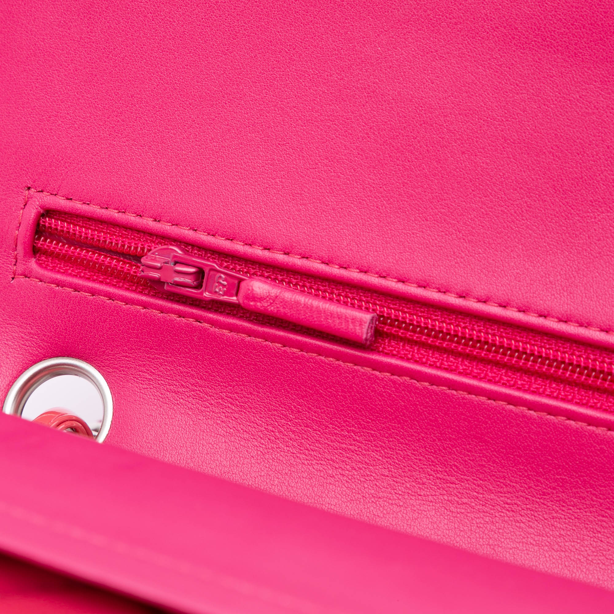 Chanel | Pre-Owned Medium Classic Patent Double Flap | Pink/Strawberry - Image 12