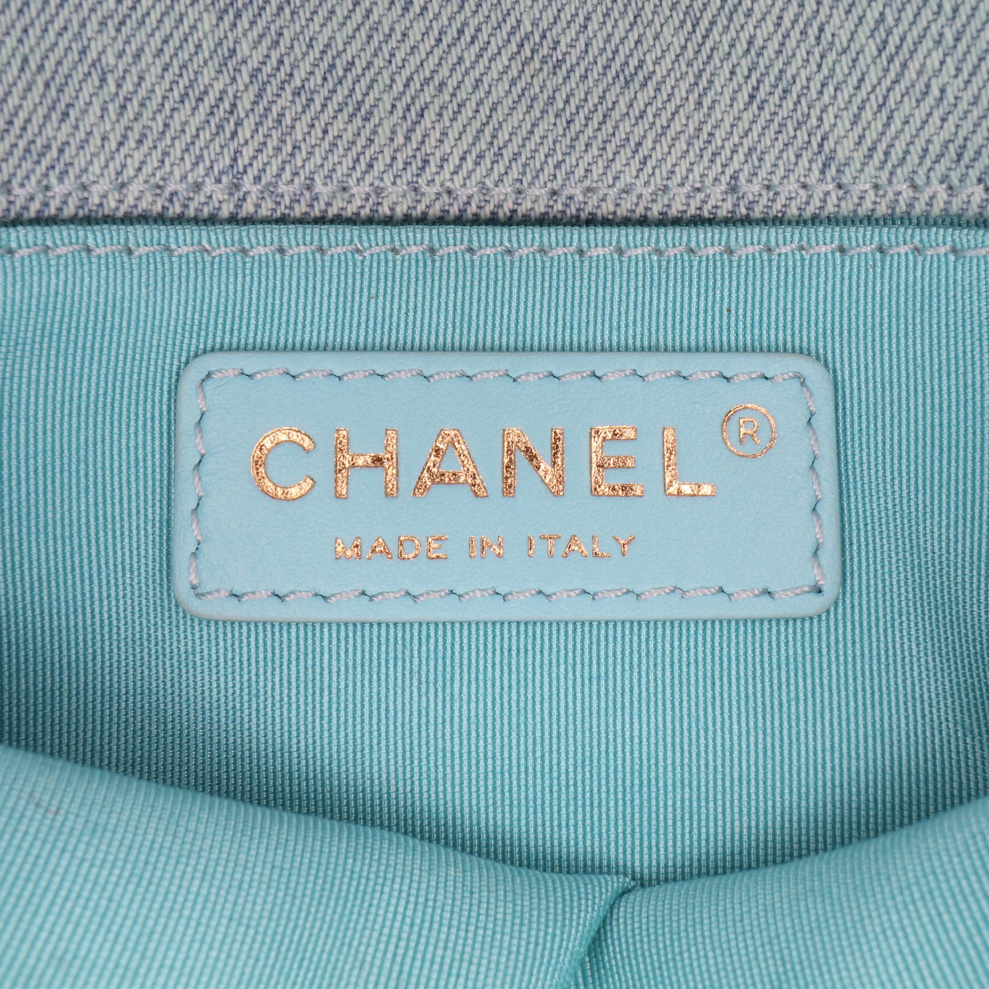Chanel | Pre-Owned Mini CC Quilted Denim Messenger Flap | Blue - Image 7