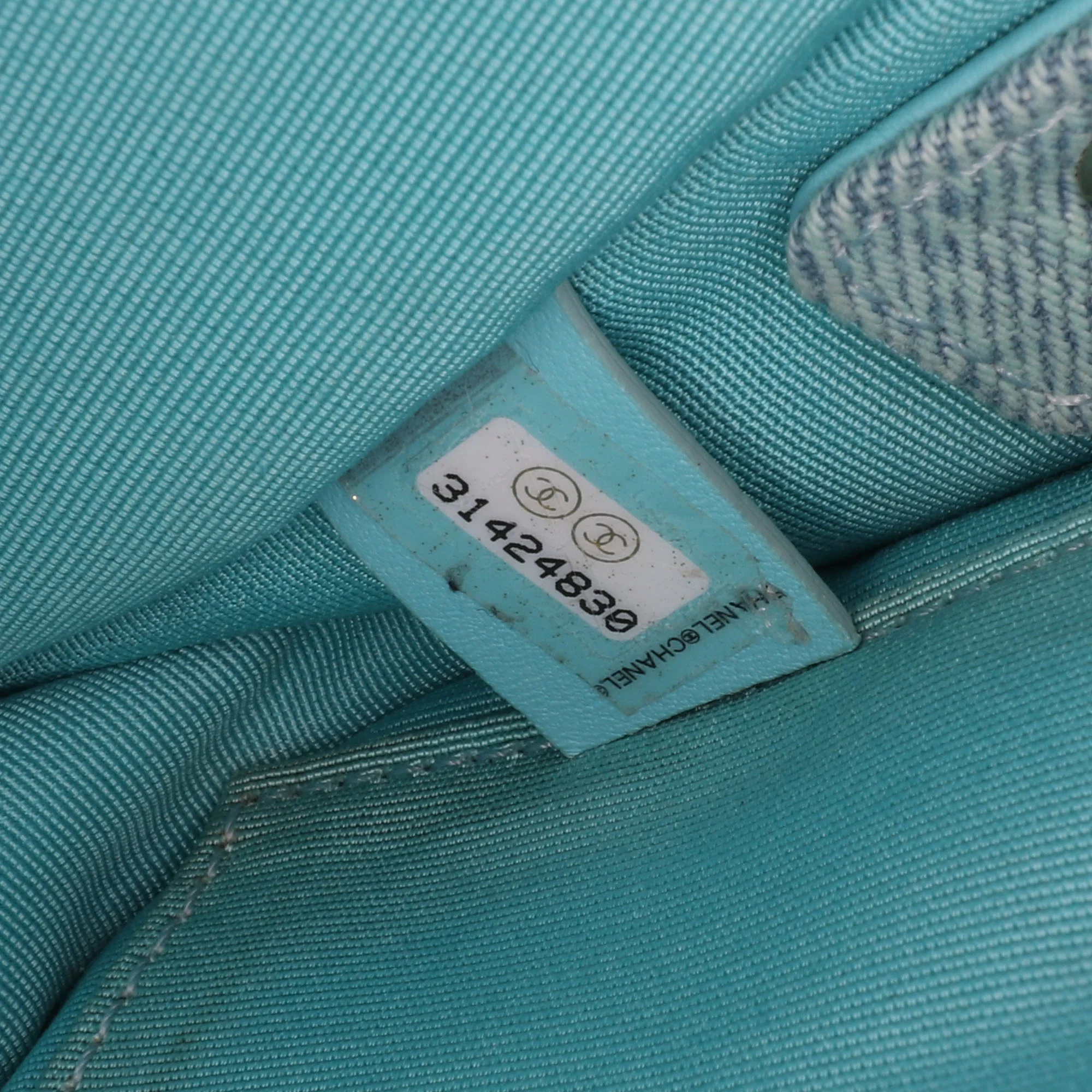 Chanel | Pre-Owned Mini CC Quilted Denim Messenger Flap | Blue - Image 8