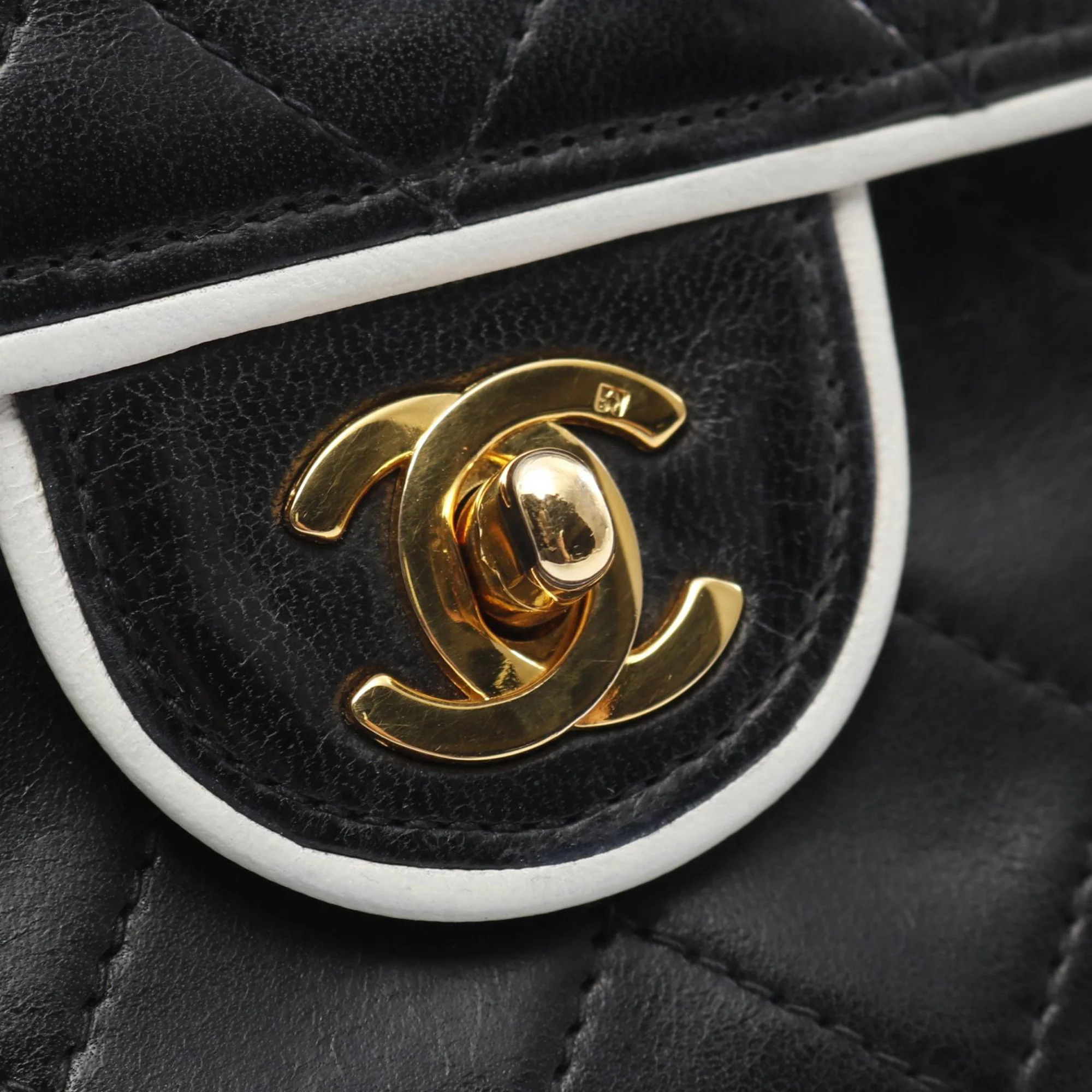 Chanel | Pre-Owned Mini Classic Quilted Lambskin Square Single Flap | Black - Image 14
