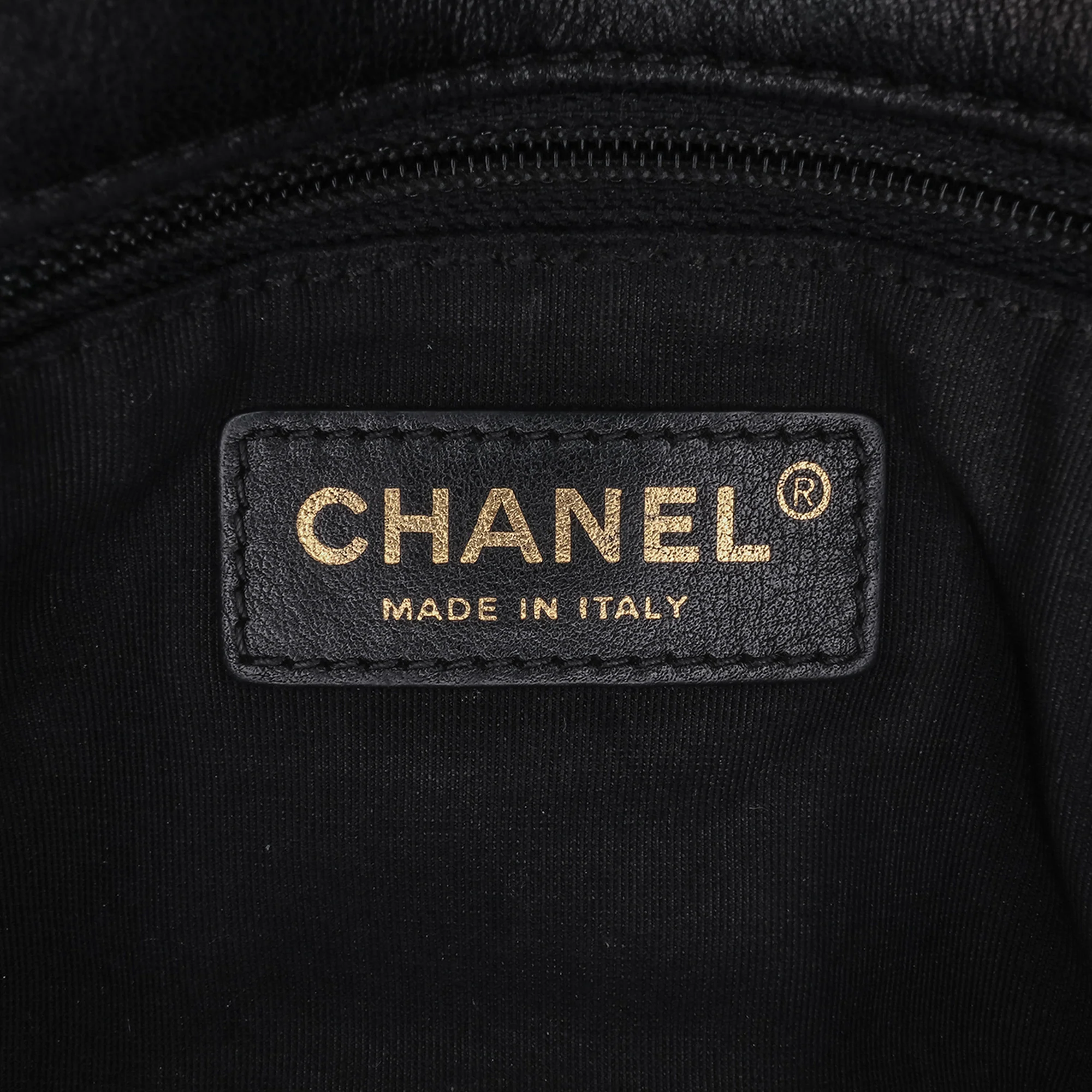 Chanel | Pre-Owned Mini Rectangular Chevron Lambskin Chain Around Flap | Black - Image 5