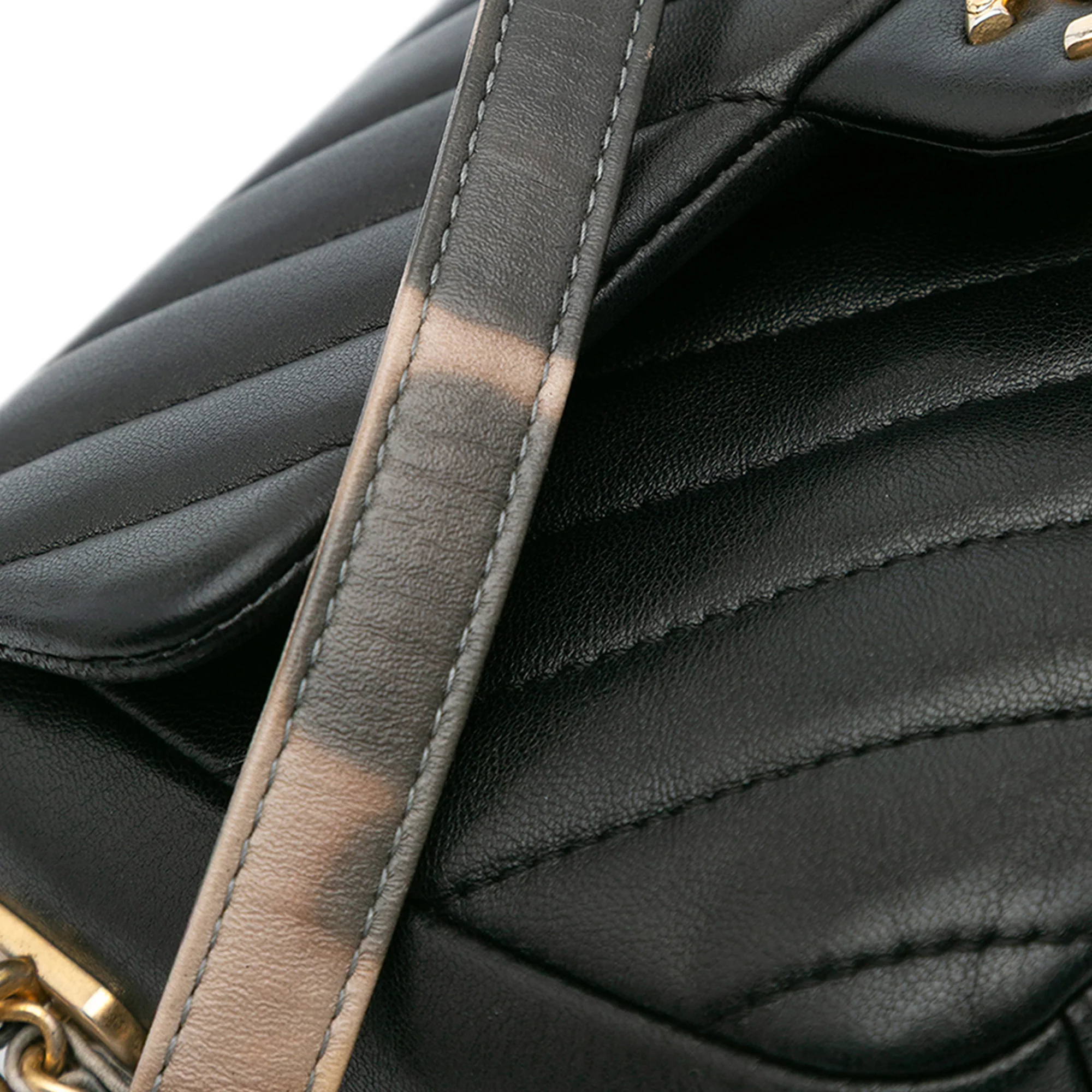 Chanel | Pre-Owned Mini Rectangular Chevron Lambskin Chain Around Flap | Black - Image 8