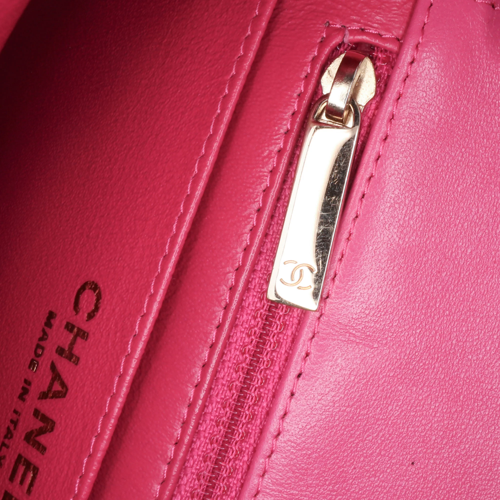 Chanel | Pre-Owned Mini Square Classic Chevron Lambskin Single Flap | Pink - Image 8