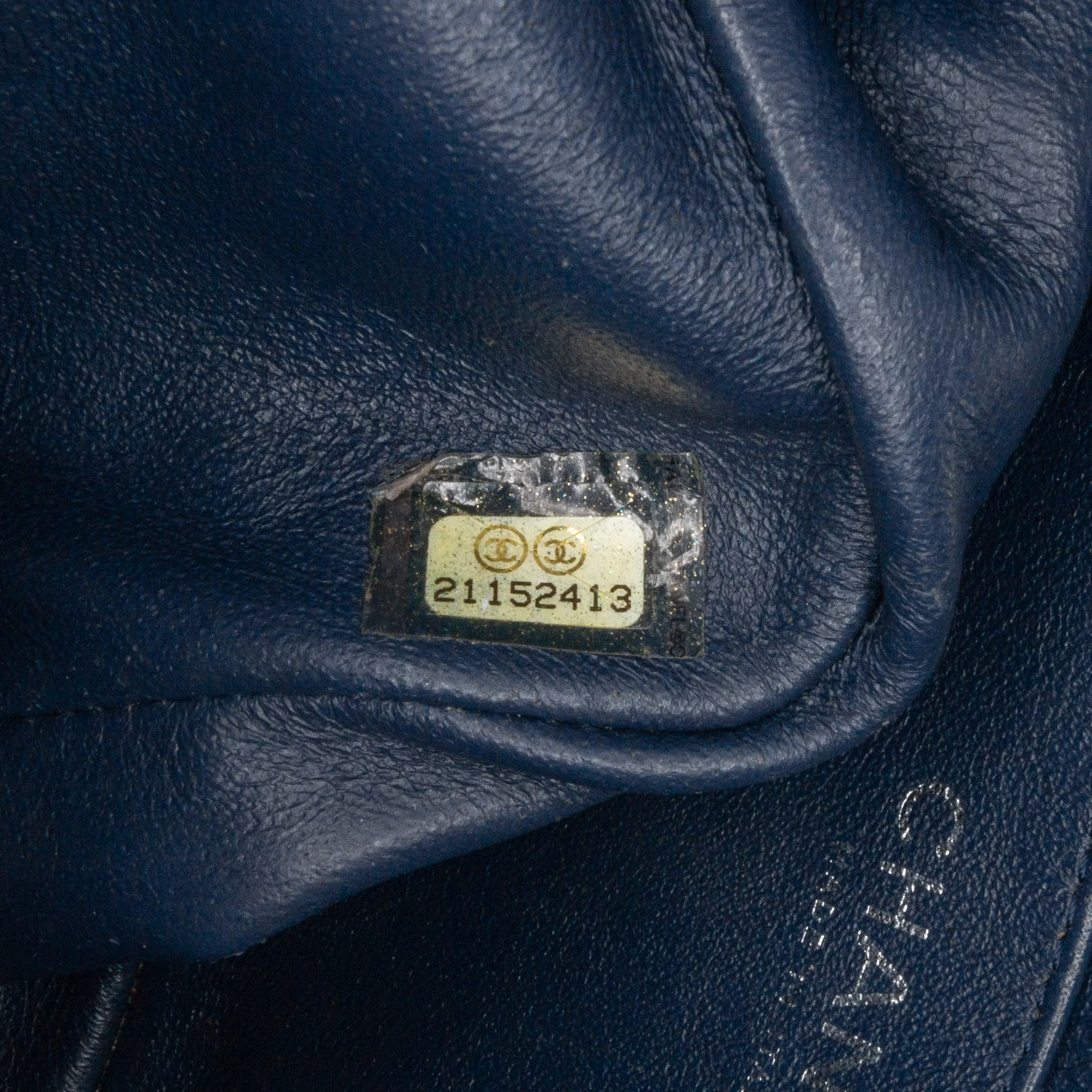 Chanel | Pre-Owned Mini Square Classic Chevron Patent Single Flap | Blue/Navy - Image 6