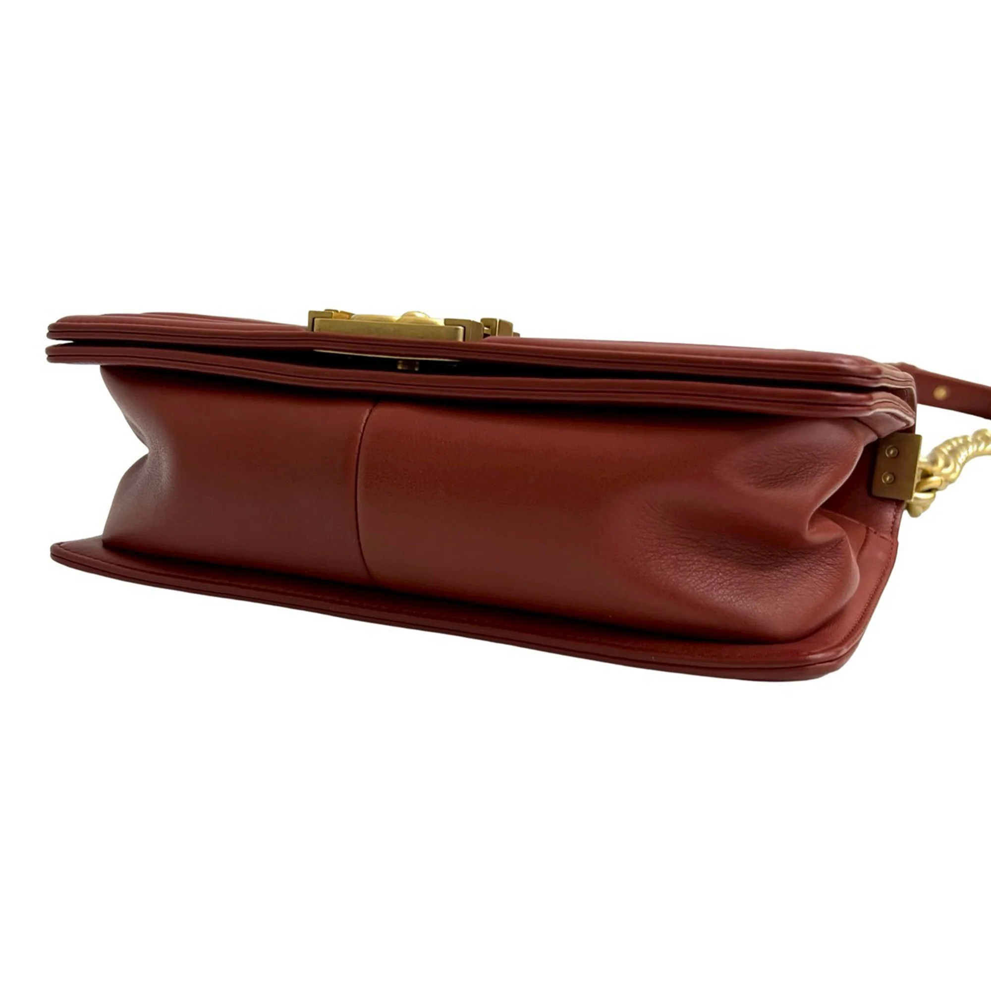 Chanel | Pre-Owned Old Medium Quilted Lambskin Boy Flap | Red/Dark Red - Image 7