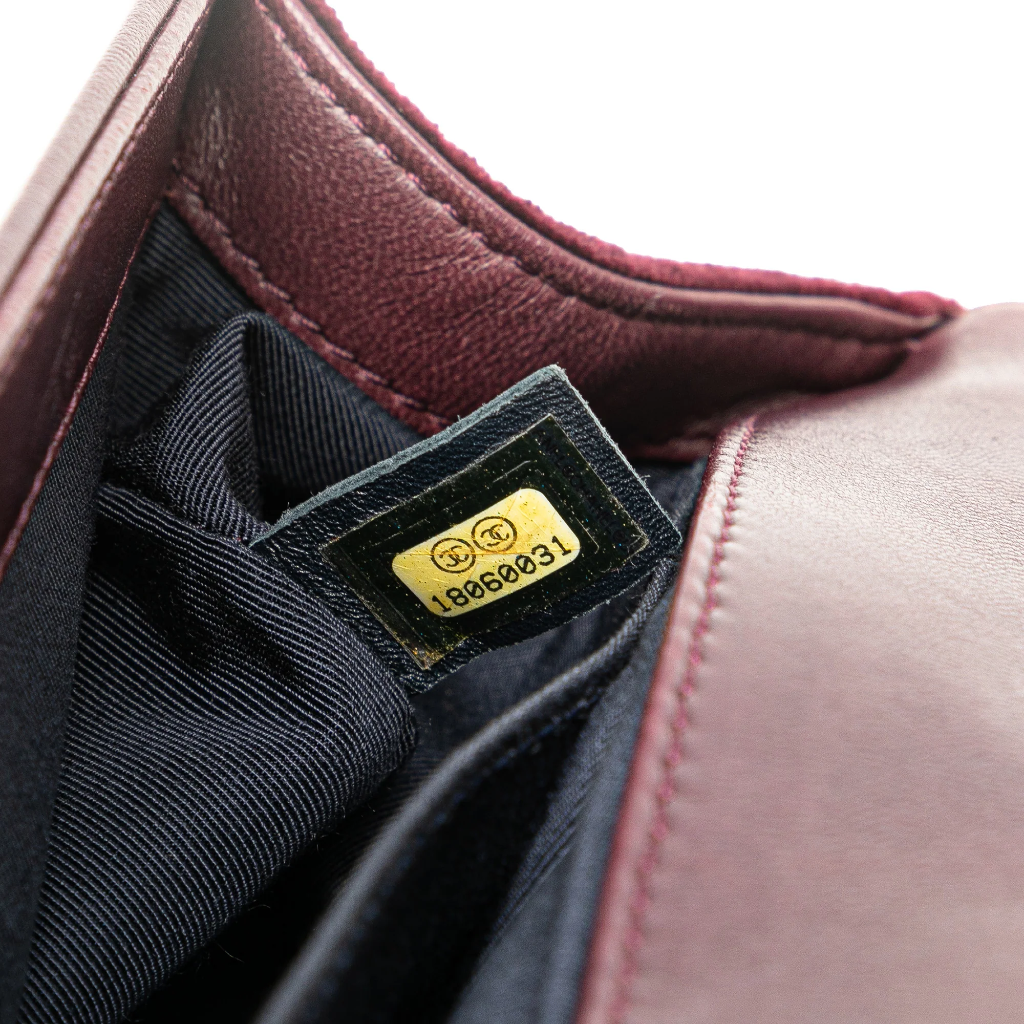 Chanel | Pre-Owned Old Medium Velvet and Tweed Boy Flap - I | Red/Burgundy - Image 6