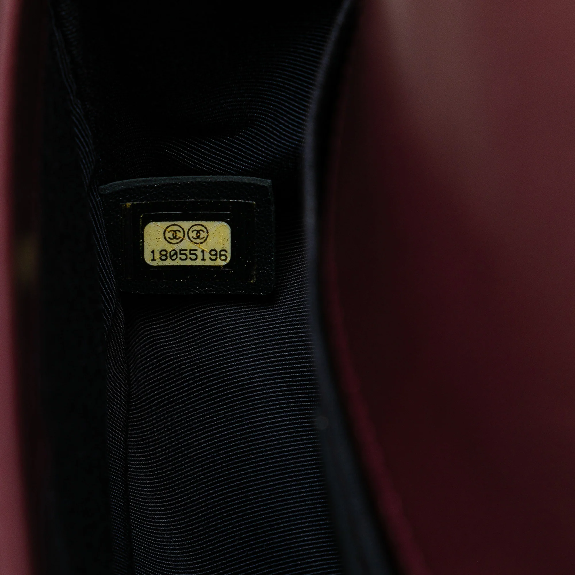 Chanel | Pre-Owned Old Medium Velvet and Tweed Boy Flap - II | Red/Burgundy - Image 6