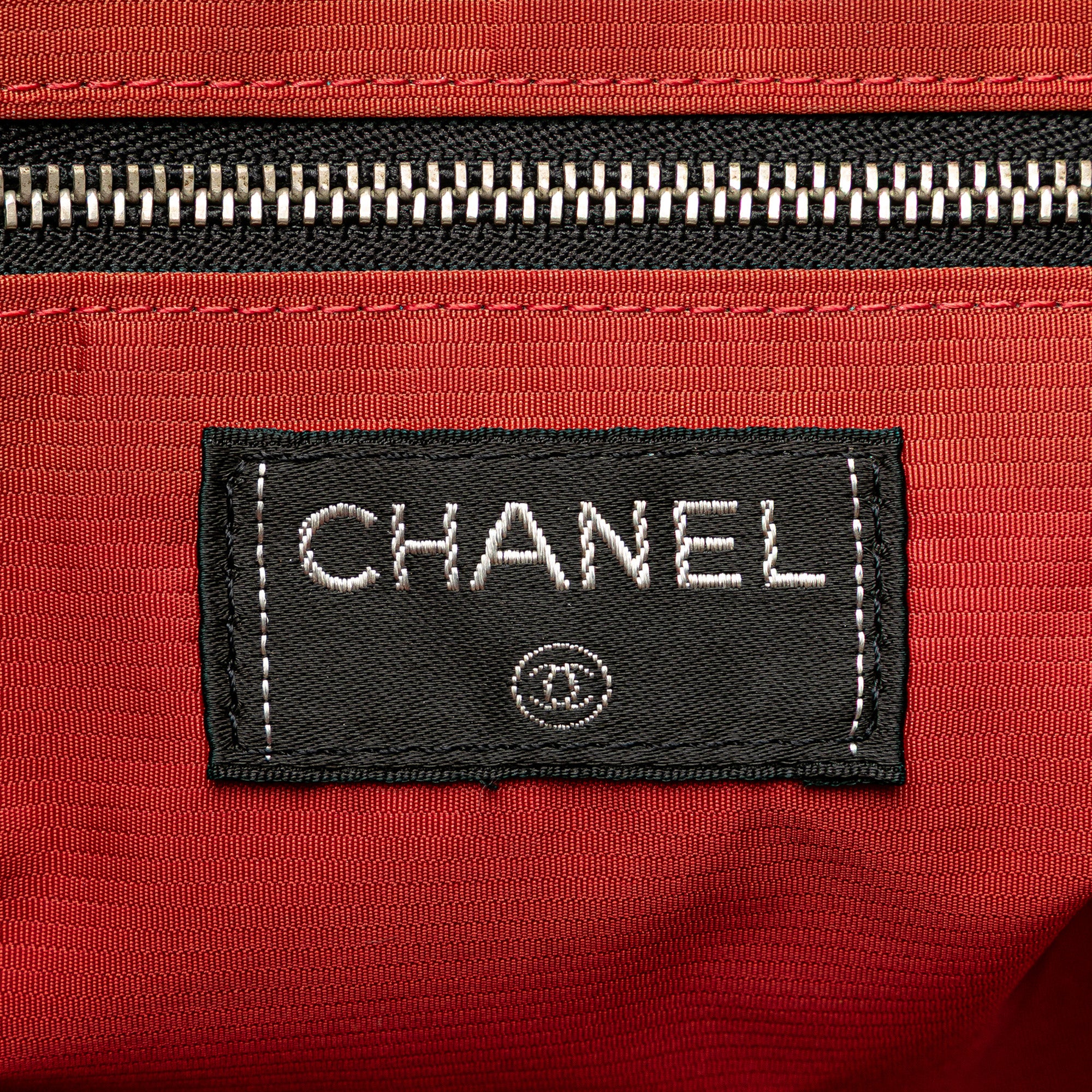Chanel | Pre-Owned Old Travel Line Nylon Tote | Black - Image 10