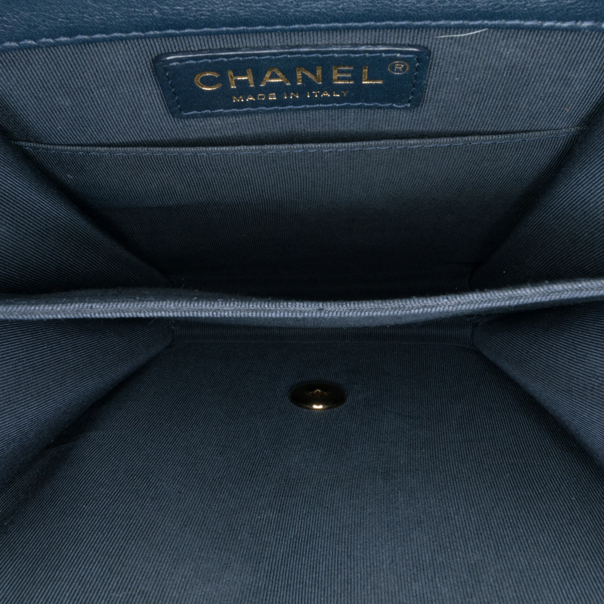 Chanel | Pre-Owned Paris New York Metallic Lambskin Striped North South Boy Flap | Gold - Image 9