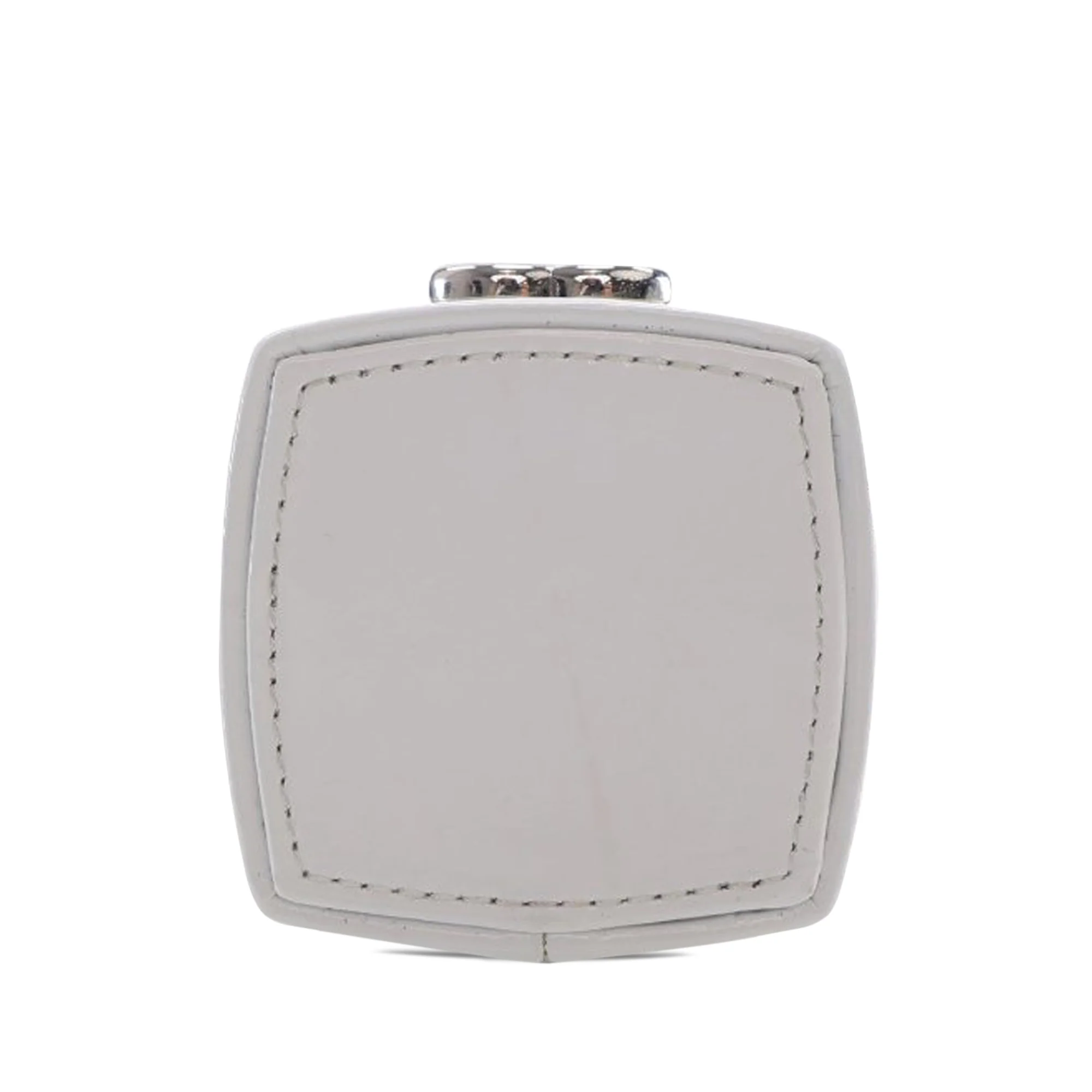 Chanel | Pre-Owned Patent Goatskin Make-Up Box Clutch With Chain | White - Image 9