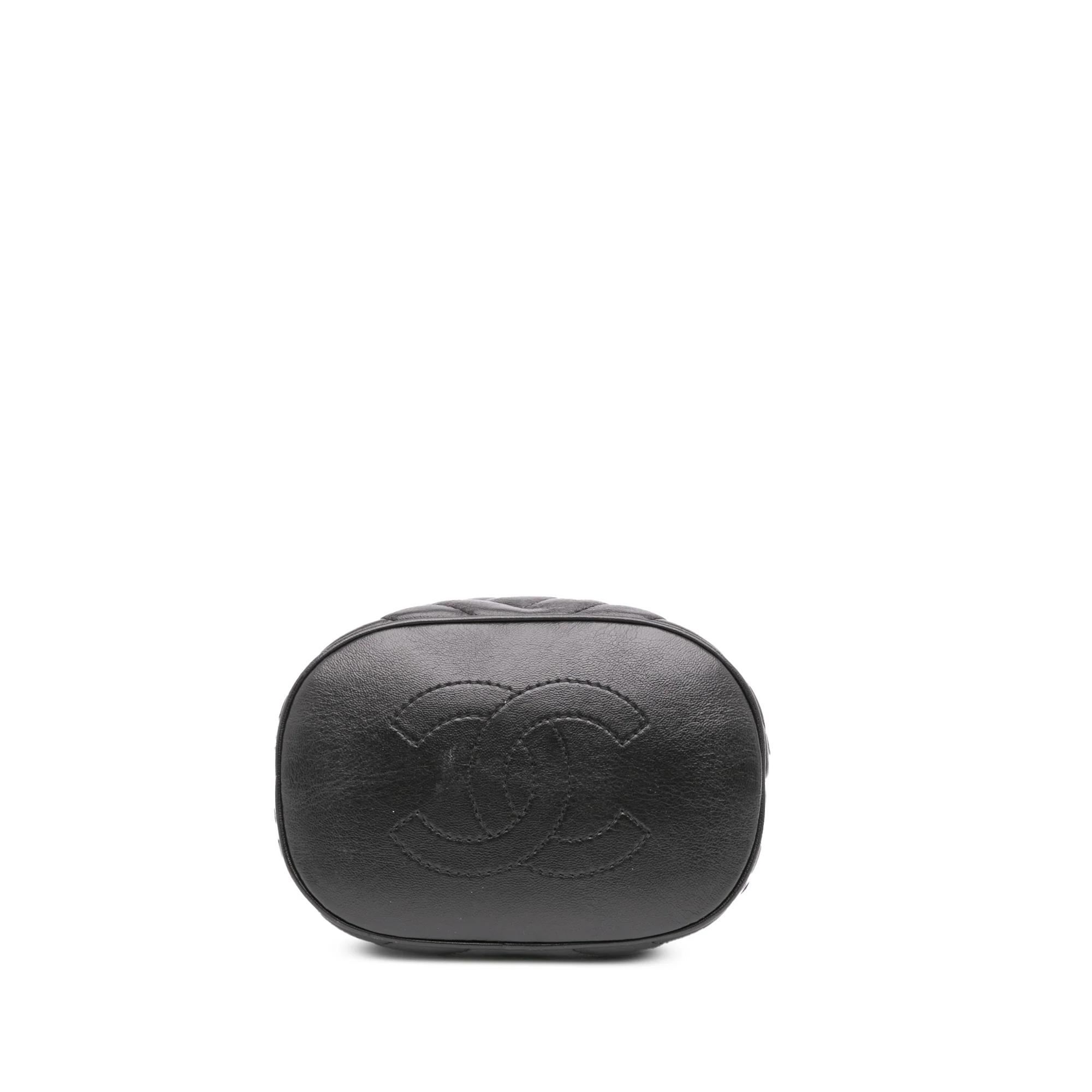 Chanel | Pre-Owned Quilted Chevron Lambskin Handle with Chic Bucket Bag | Black - Image 4