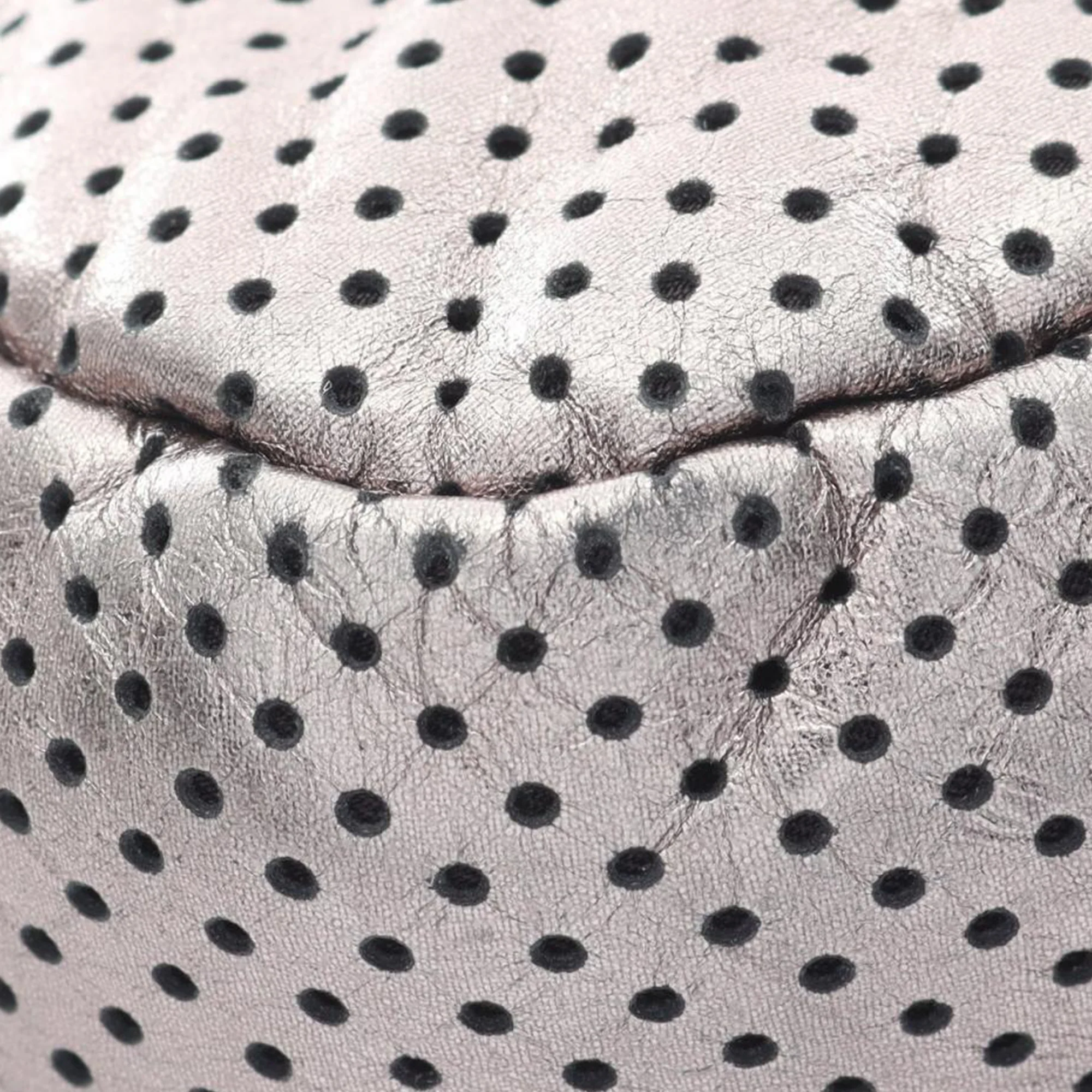 Chanel | Pre-Owned Reissue Perforated Calfskin Drill Flap | Silver - Image 3