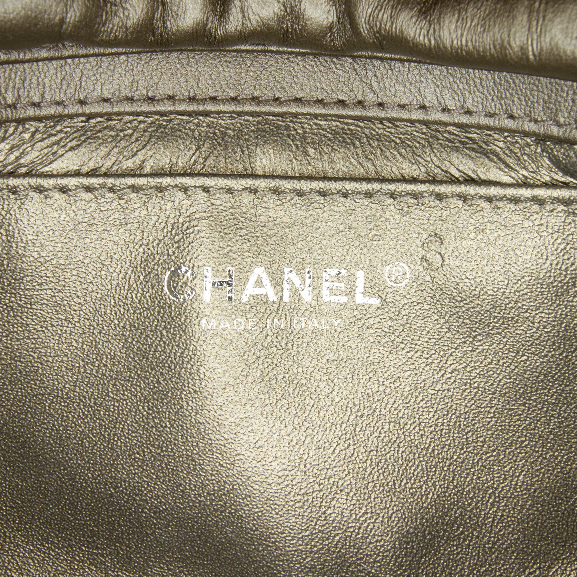 Chanel | Pre-Owned Small Chevron Data Center Envelope Flap Bag | Gold - Image 8