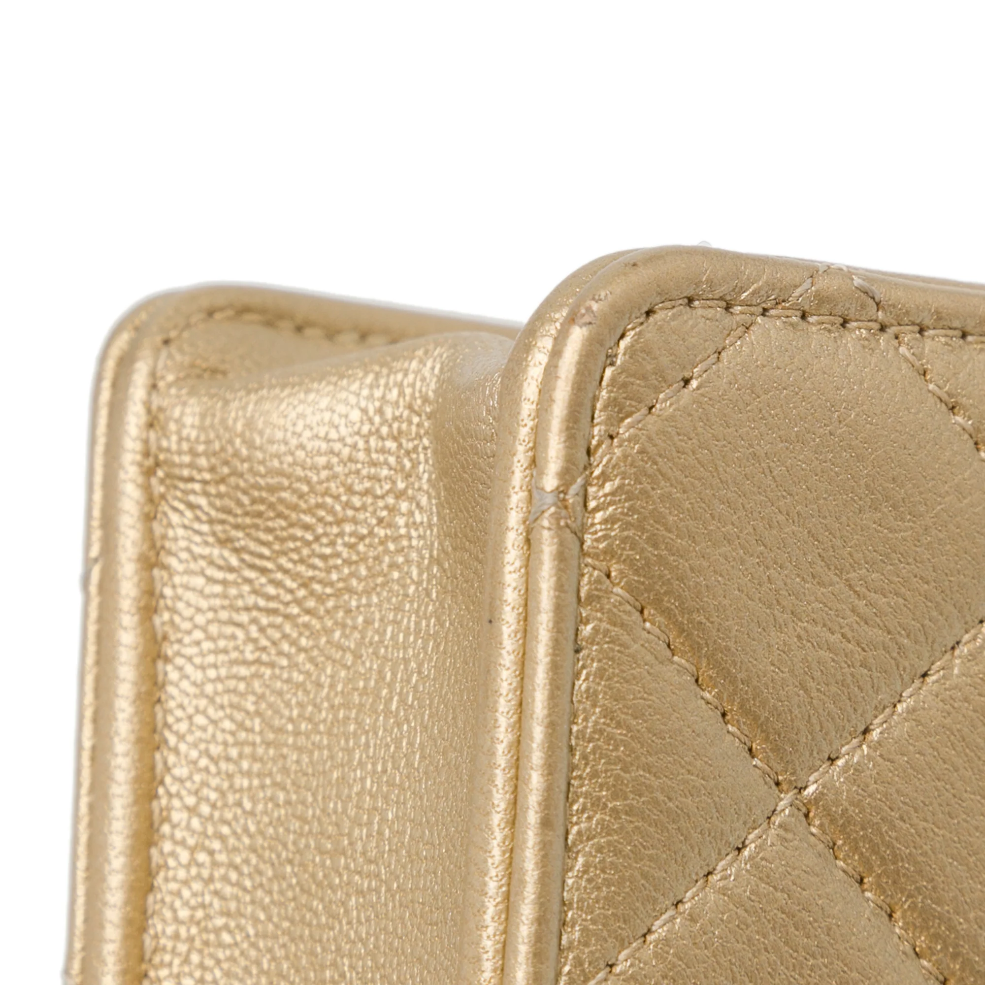 Chanel | Pre-Owned Small Lambskin Chic Pearls Flap | Gold - Image 3