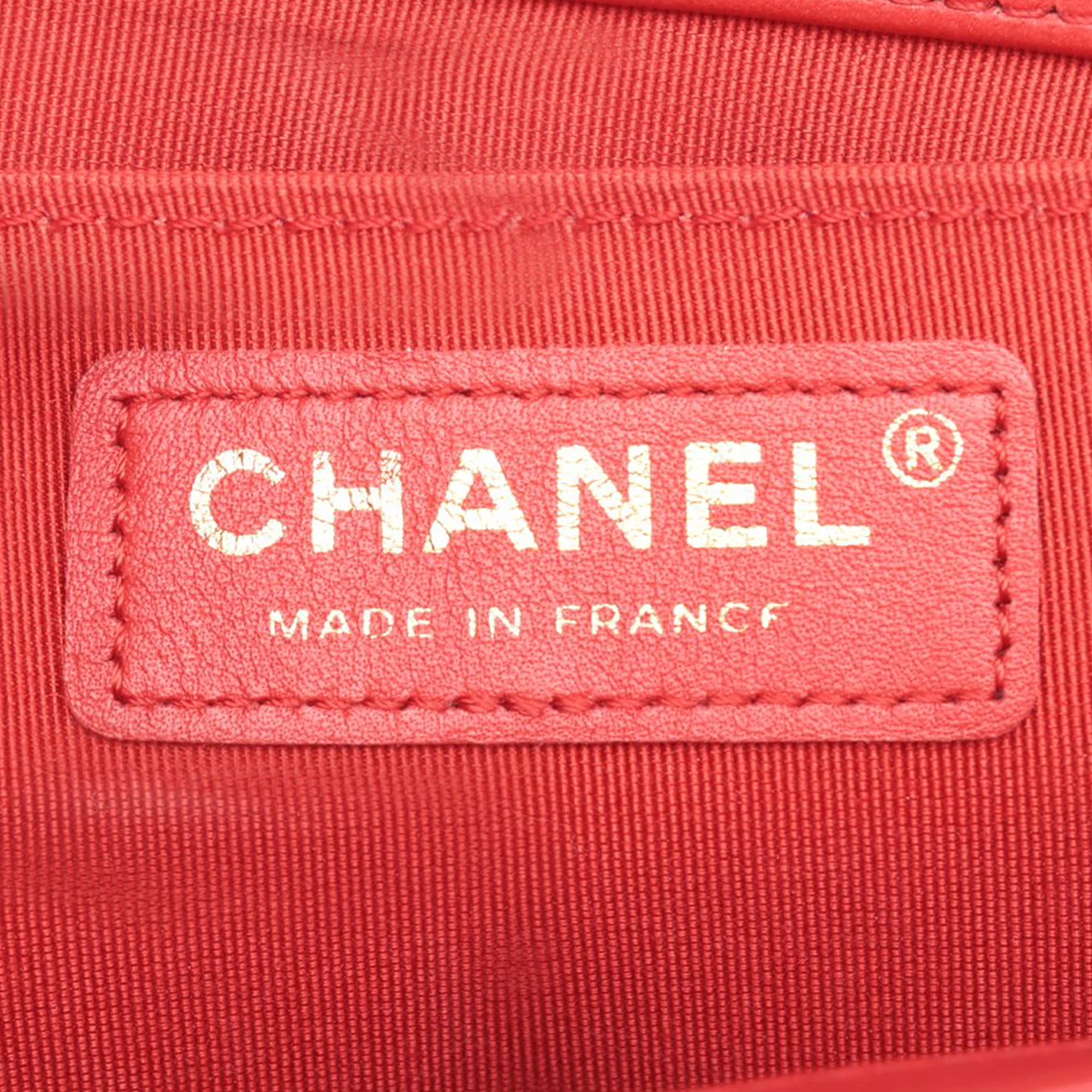 Chanel | Pre-Owned Small Straw and Lambskin Boy Flap | Red - Image 6