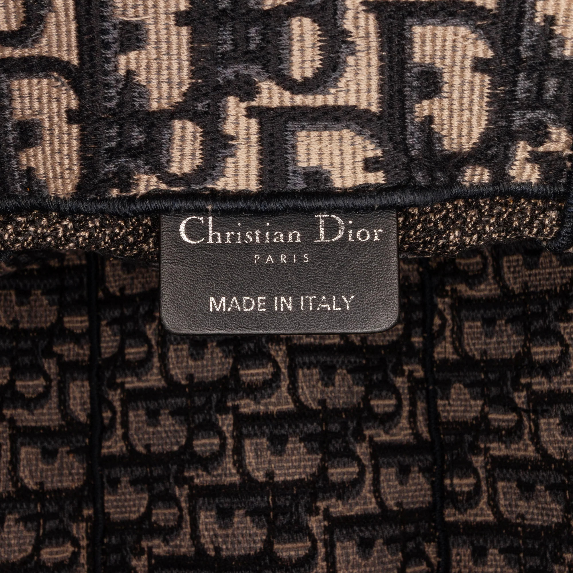 Dior | Pre-Owned Oblique Diorcamp | Blue/Navy - Image 9