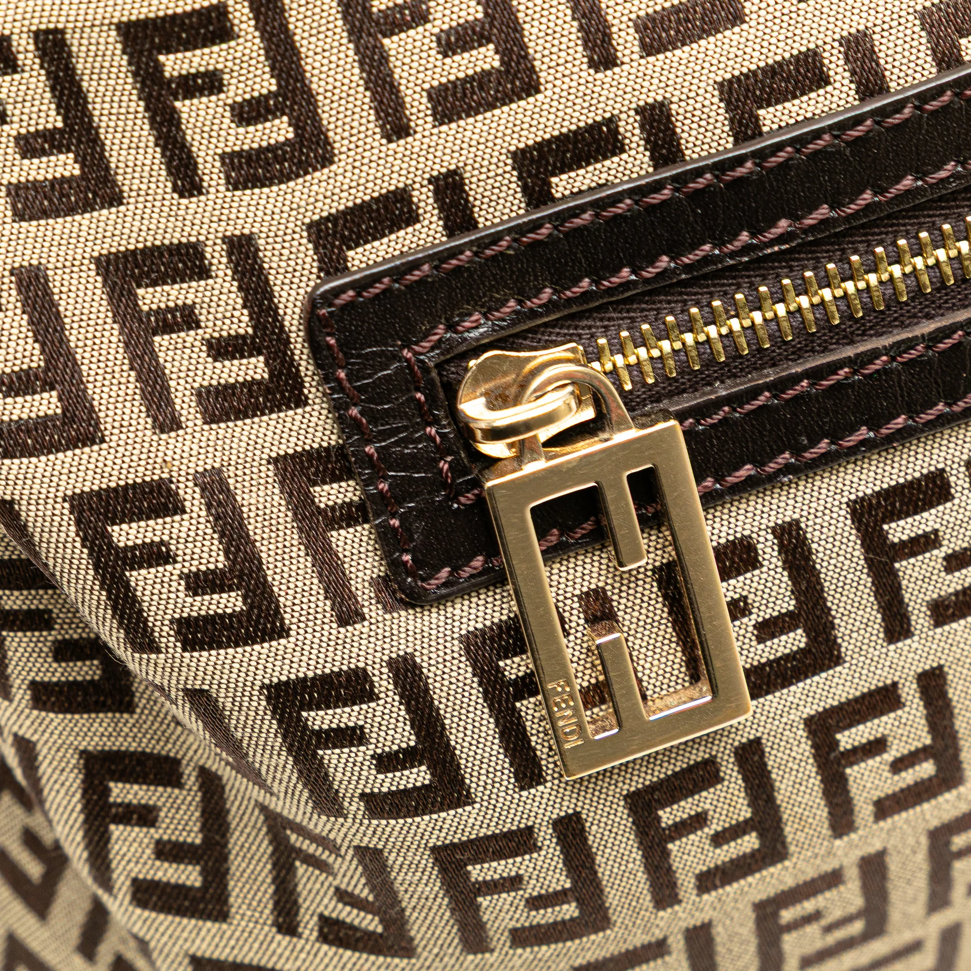 Fendi | Pre-Owned Zucchino Canvas Crossbody - IV | Beige - Image 2