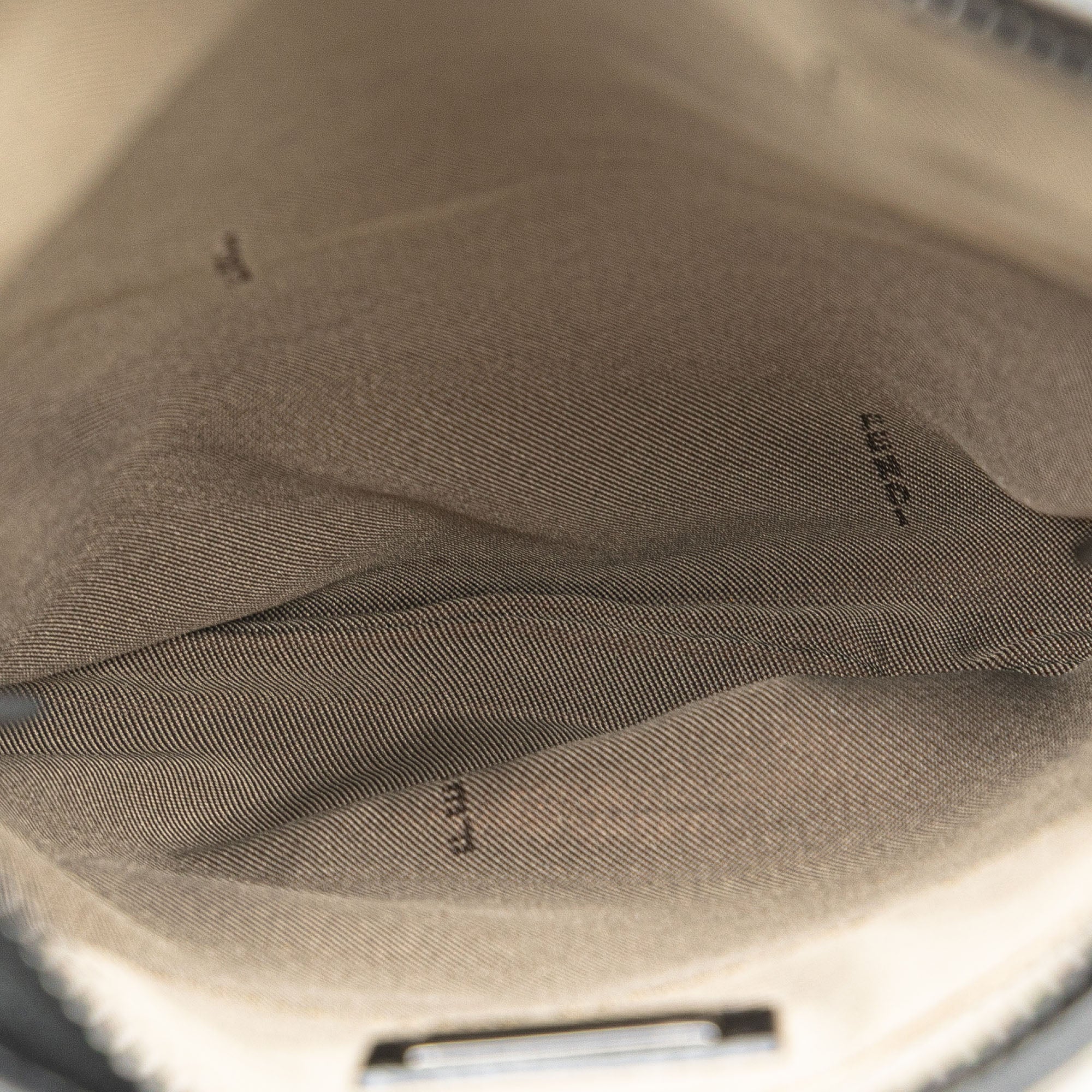 Fendi | Pre-Owned Zucchino Canvas Crossbody - V | Beige - Image 5