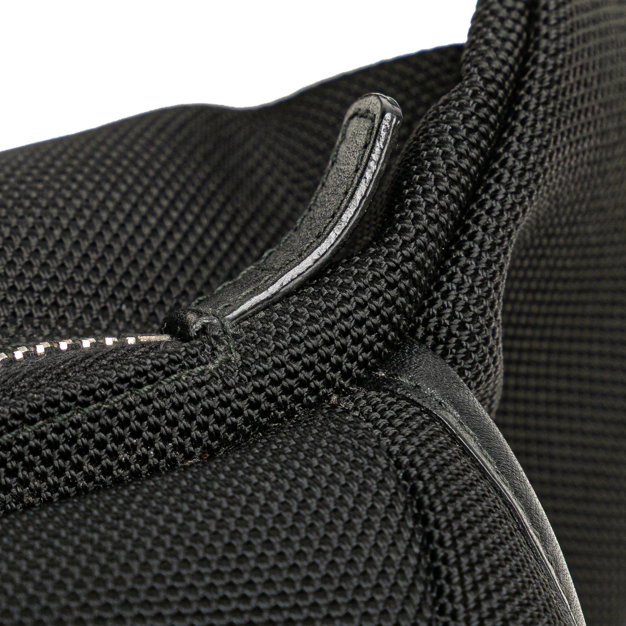 Gucci | Pre-Owned Canvas Techno Web Belt Bag | Black - Image 9